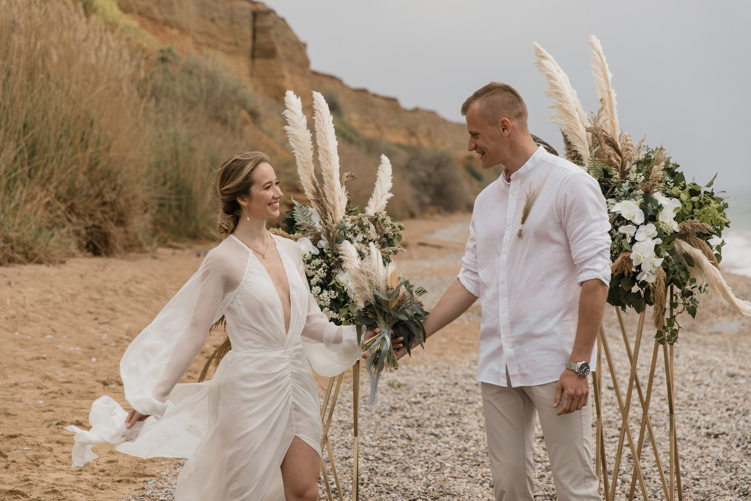 На берегу моря…. СВАДЕБНЫЙ ФОТОГРАФ В КРЫМУ И СЕВАСТОПОЛЕ