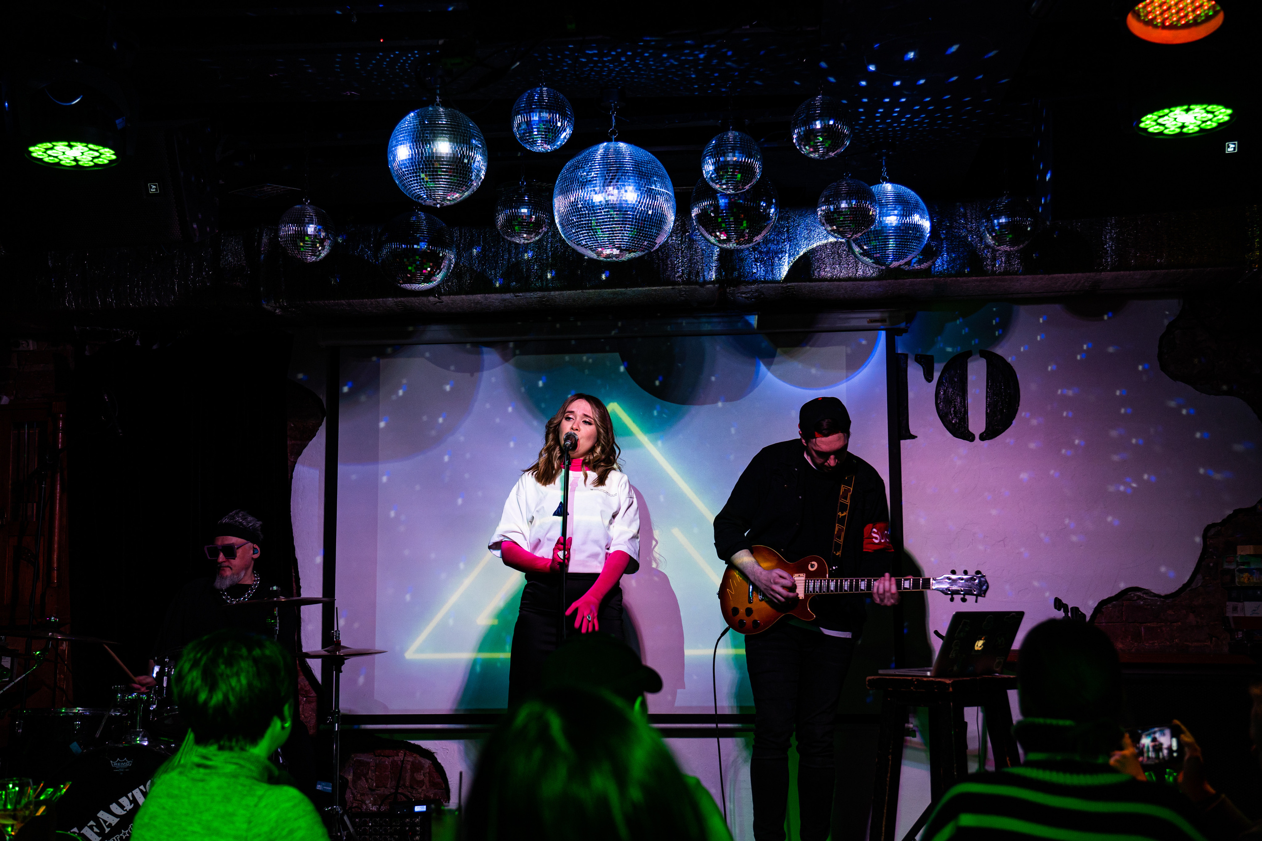 Катя Москалева и Ира Тонева (Фабрика). Фотограф. Москва. Алексей Светомиров. Love Story, портретная съемка