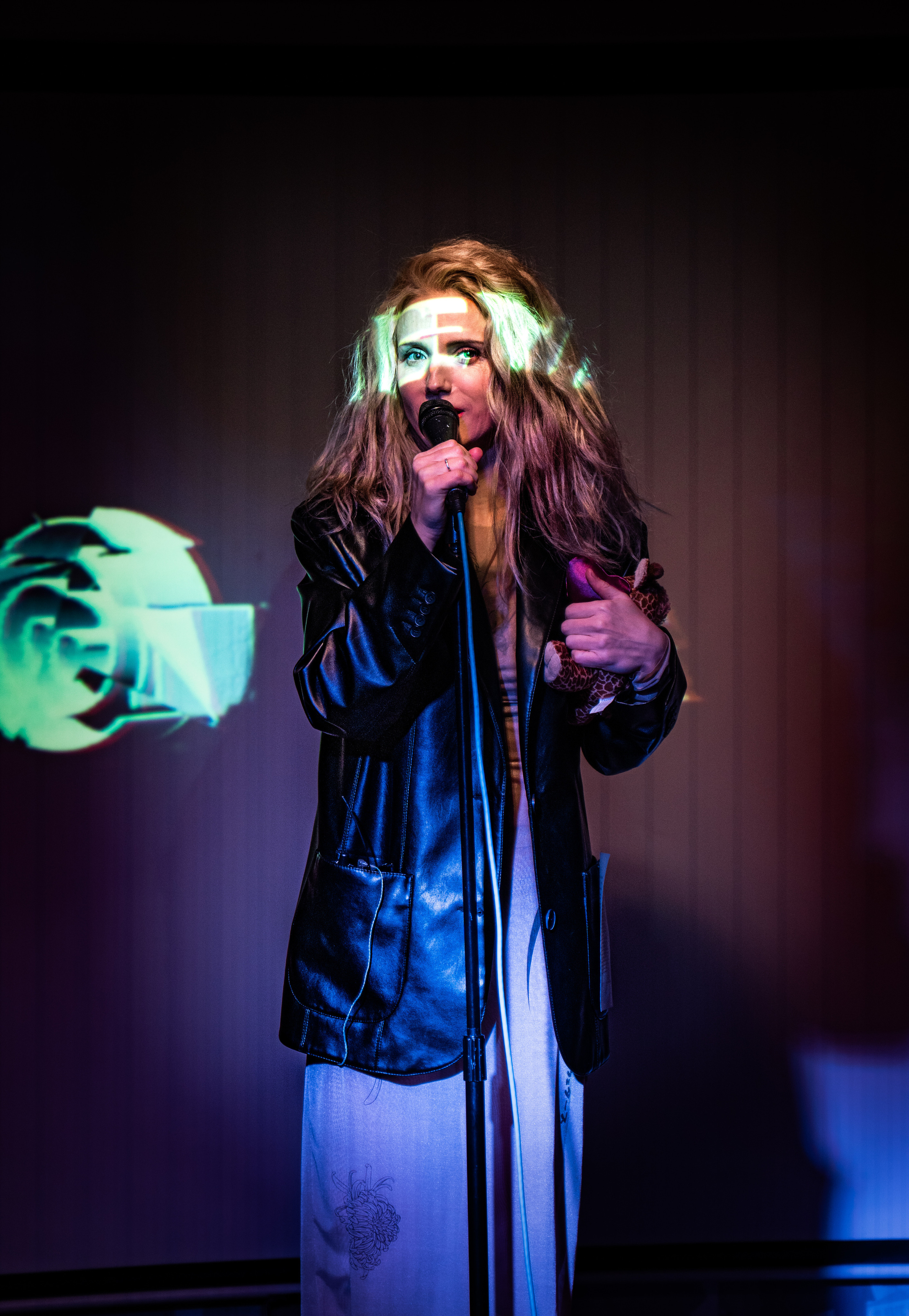 Ира Тонева (Фабрика) — Концерт. Фотограф. Москва. Алексей Светомиров. Love Story, портретная съемка