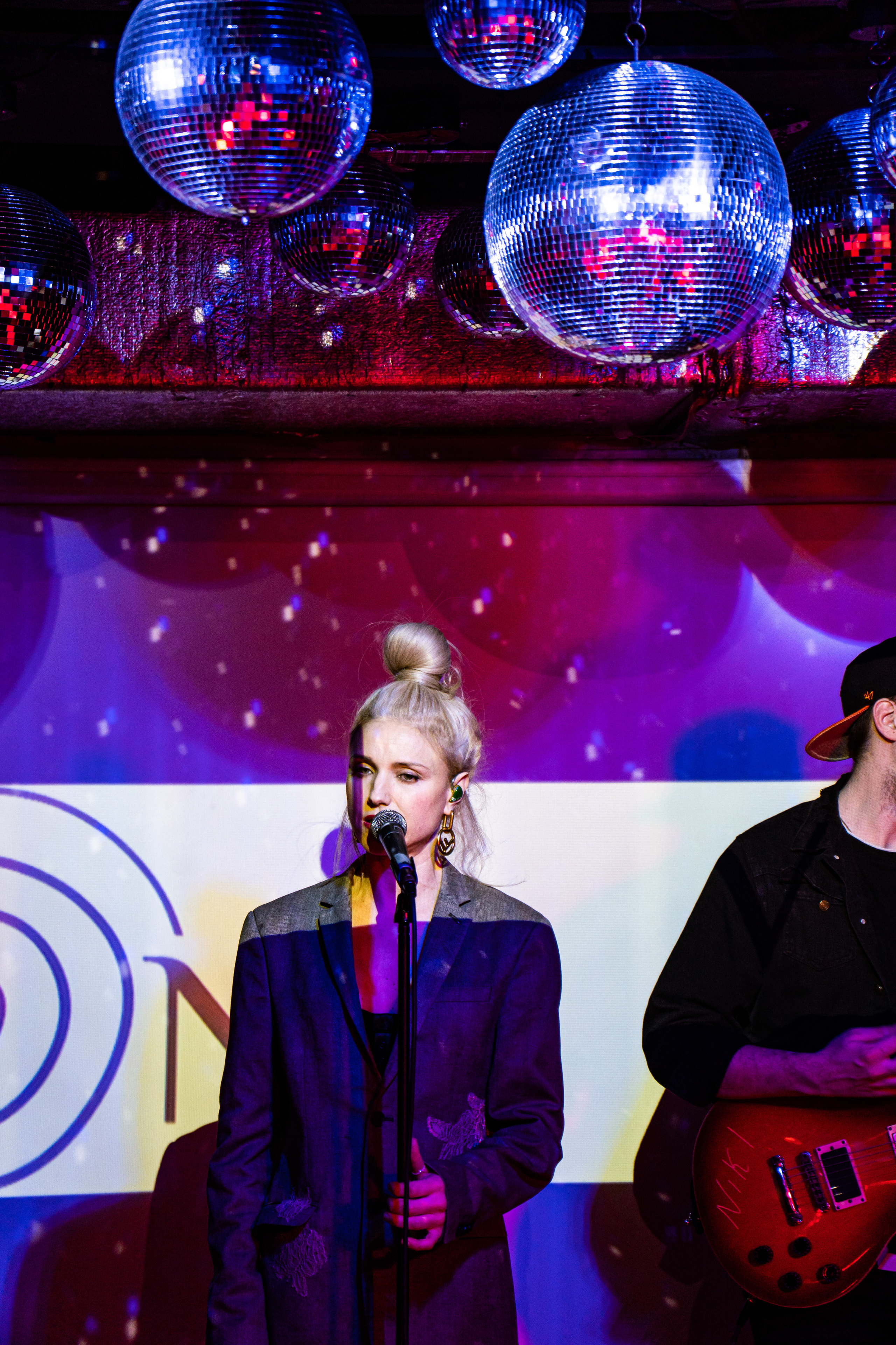 Катя Москалева и Ира Тонева (Фабрика). Фотограф. Москва. Алексей Светомиров. Love Story, портретная съемка