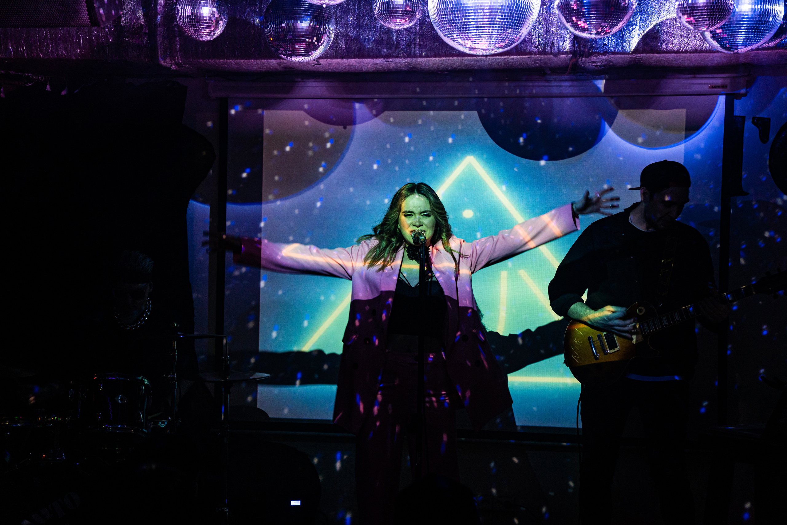 Катя Москалева и Ира Тонева (Фабрика). Фотограф. Москва. Алексей Светомиров. Love Story, портретная съемка