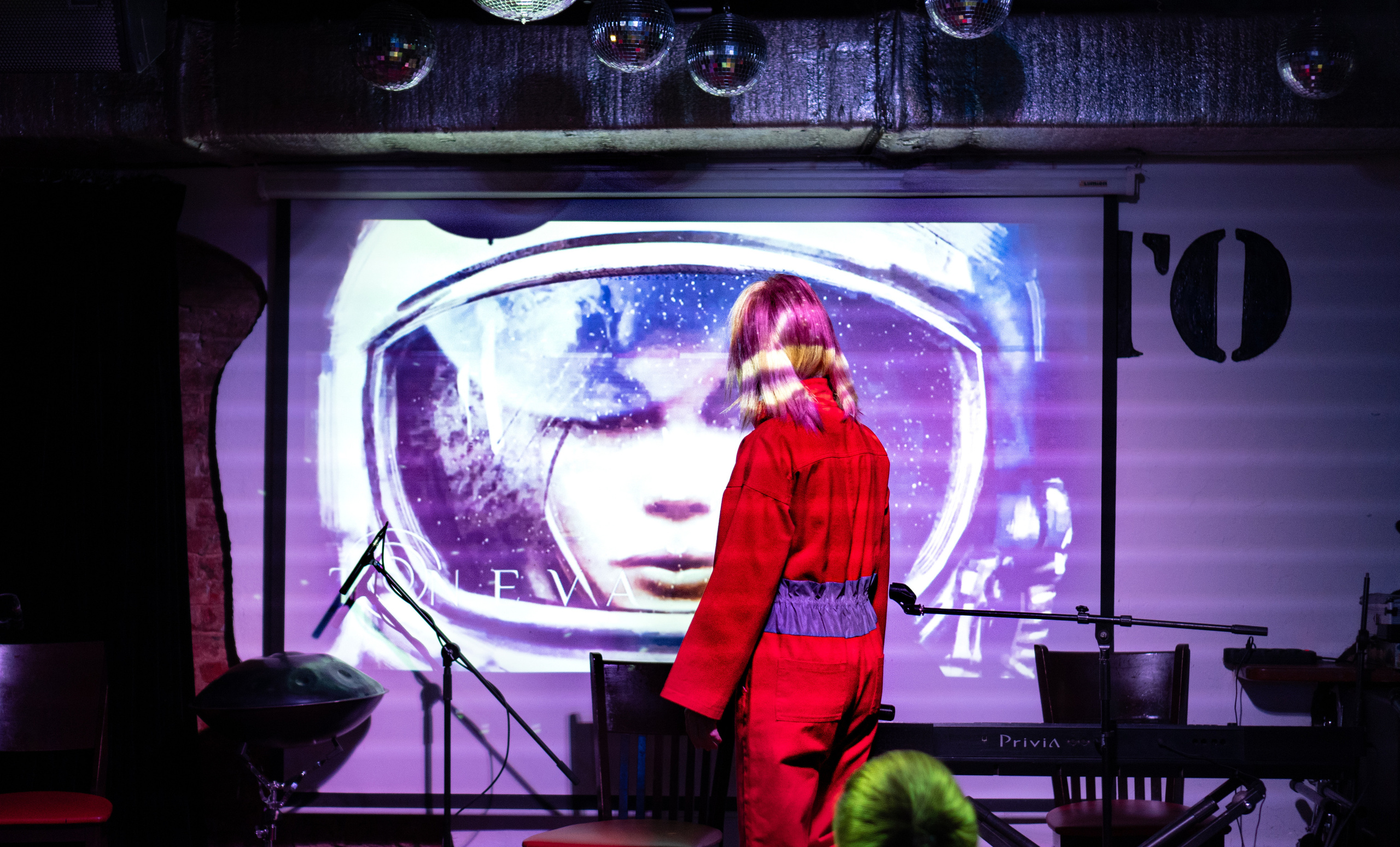 Ира Тонева (Фабрика) — Осенний концерт. Фотограф. Москва. Алексей Светомиров. Love Story, портретная съемка