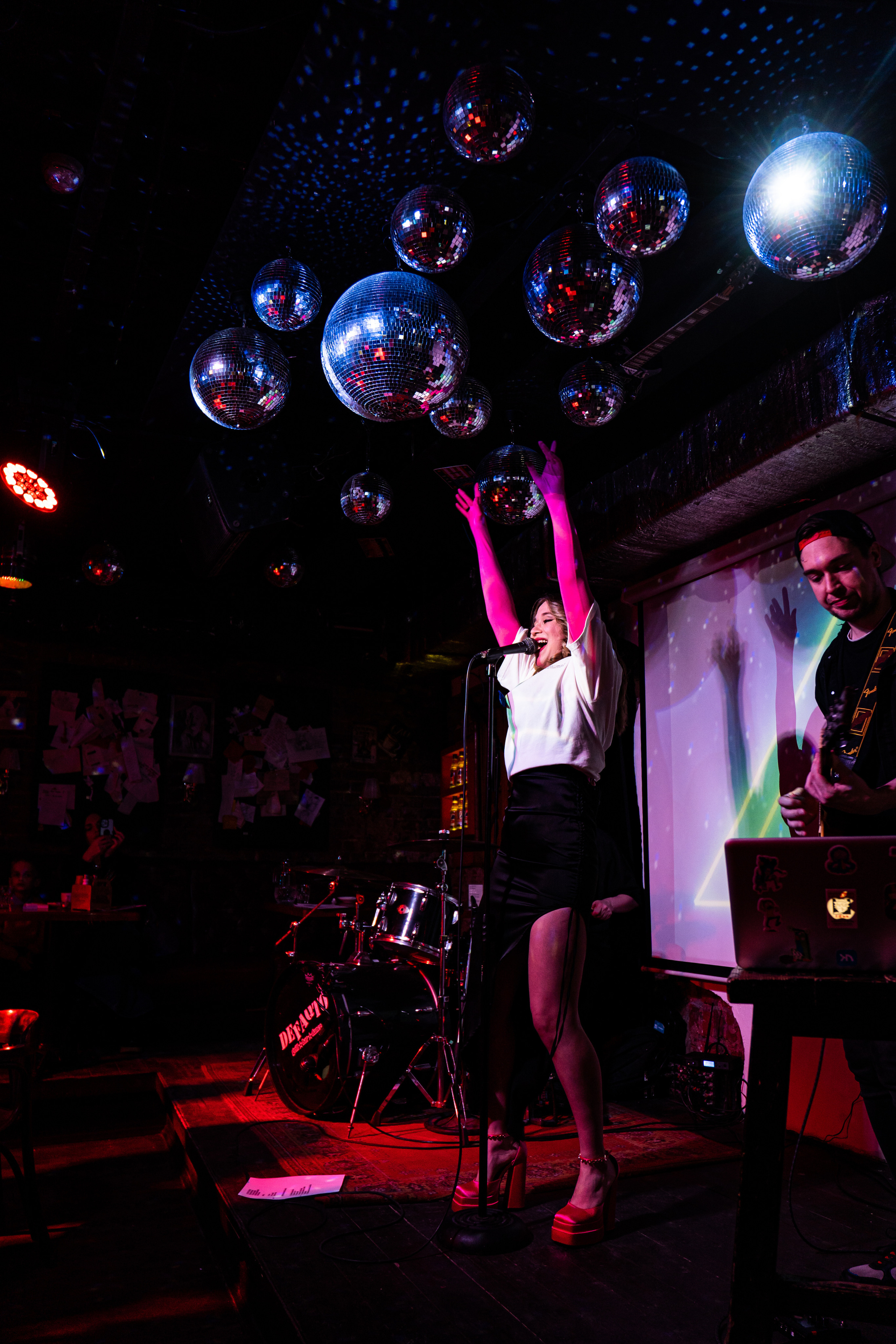 Катя Москалева и Ира Тонева (Фабрика). Фотограф. Москва. Алексей Светомиров. Love Story, портретная съемка