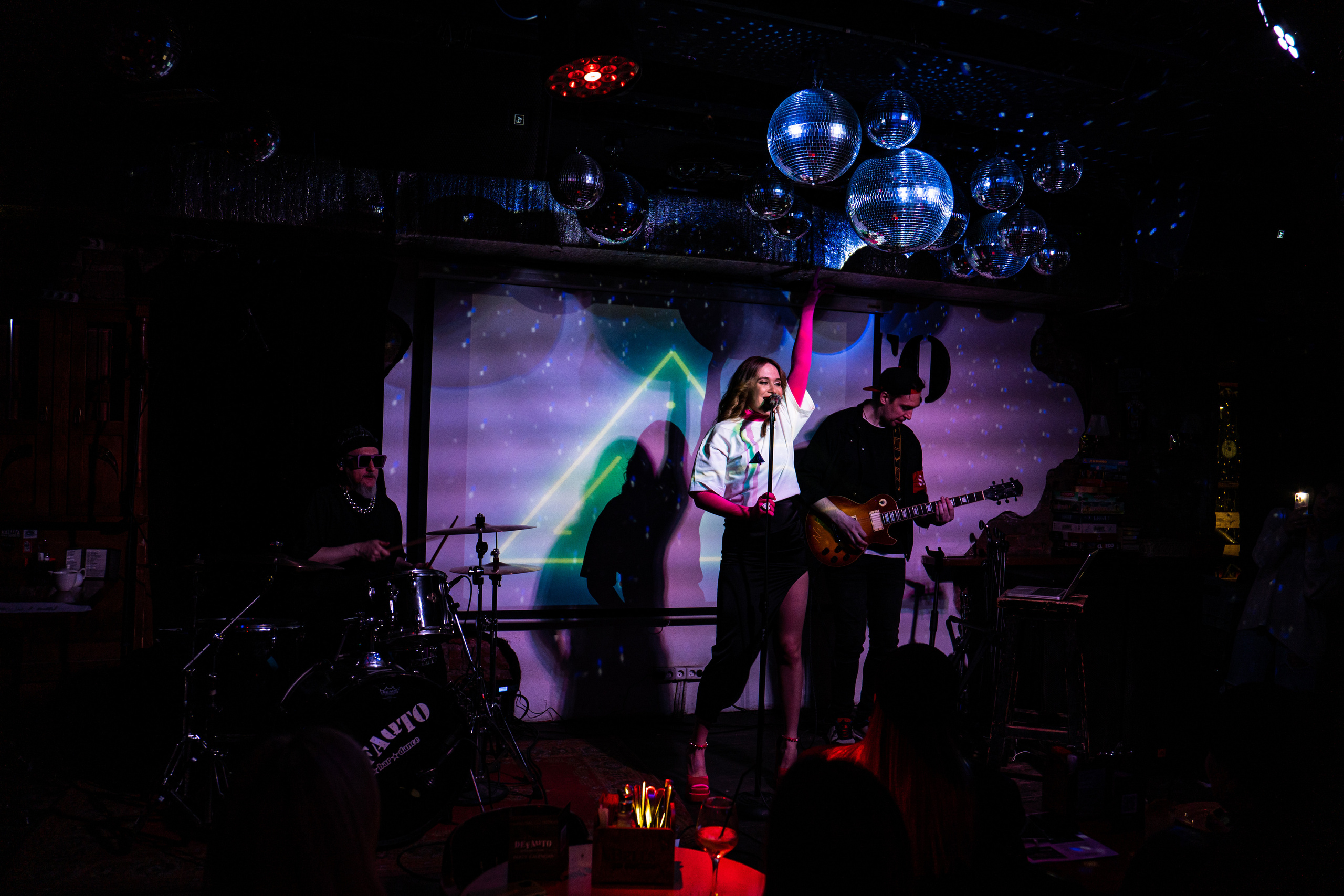 Катя Москалева и Ира Тонева (Фабрика). Фотограф. Москва. Алексей Светомиров. Love Story, портретная съемка
