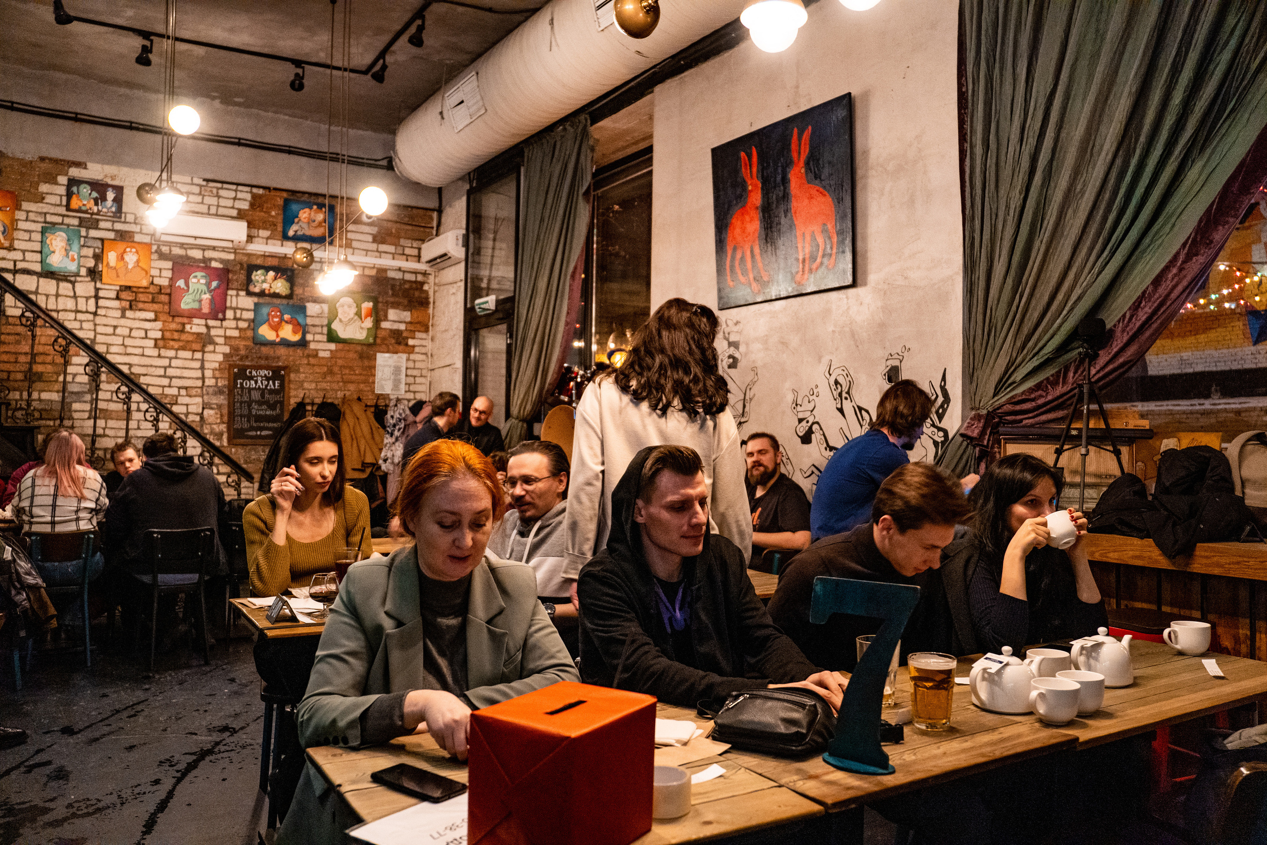 День рождения в баре. Фотограф. Москва. Алексей Светомиров. Love Story, портретная съемка