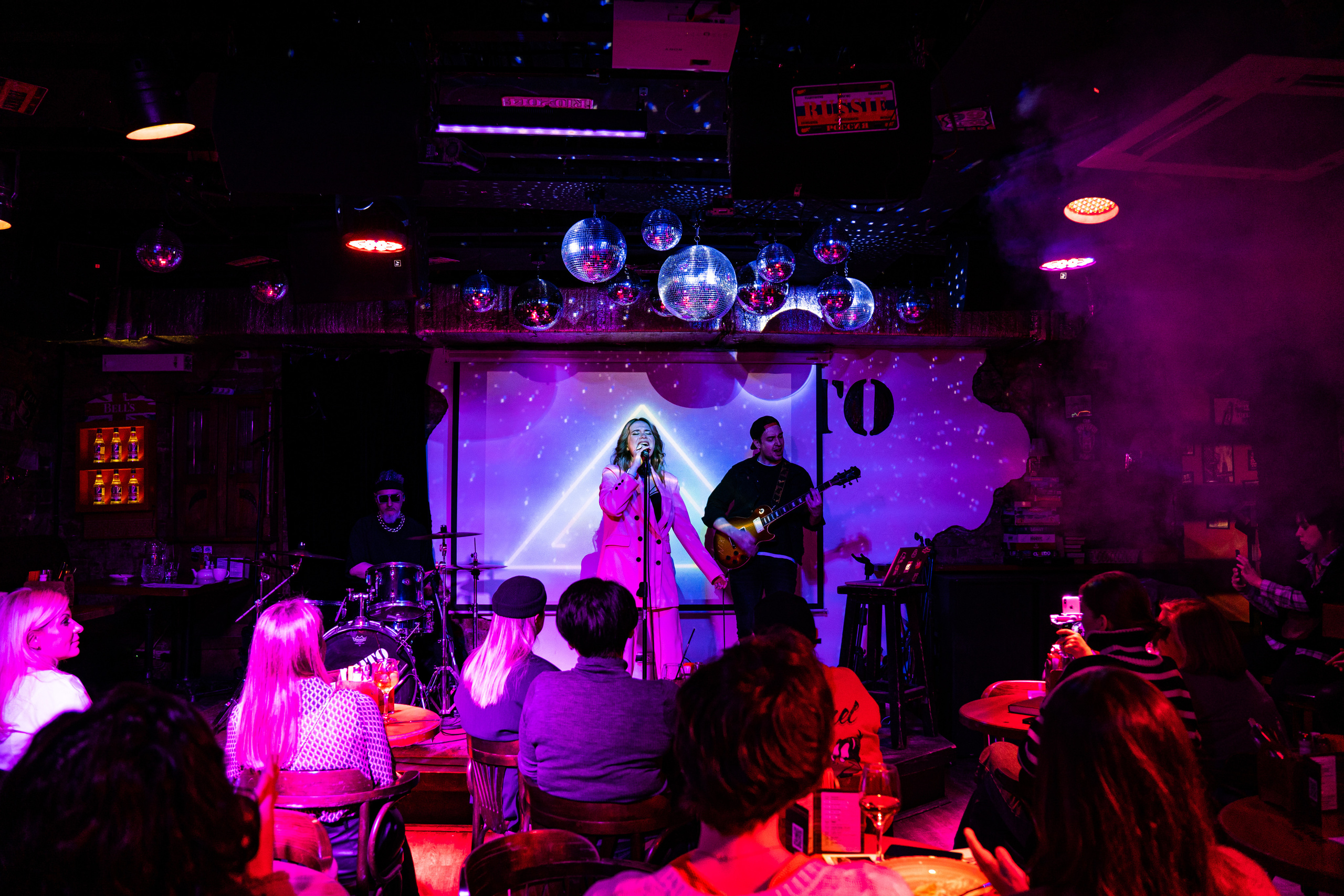 Катя Москалева и Ира Тонева (Фабрика). Фотограф. Москва. Алексей Светомиров. Love Story, портретная съемка