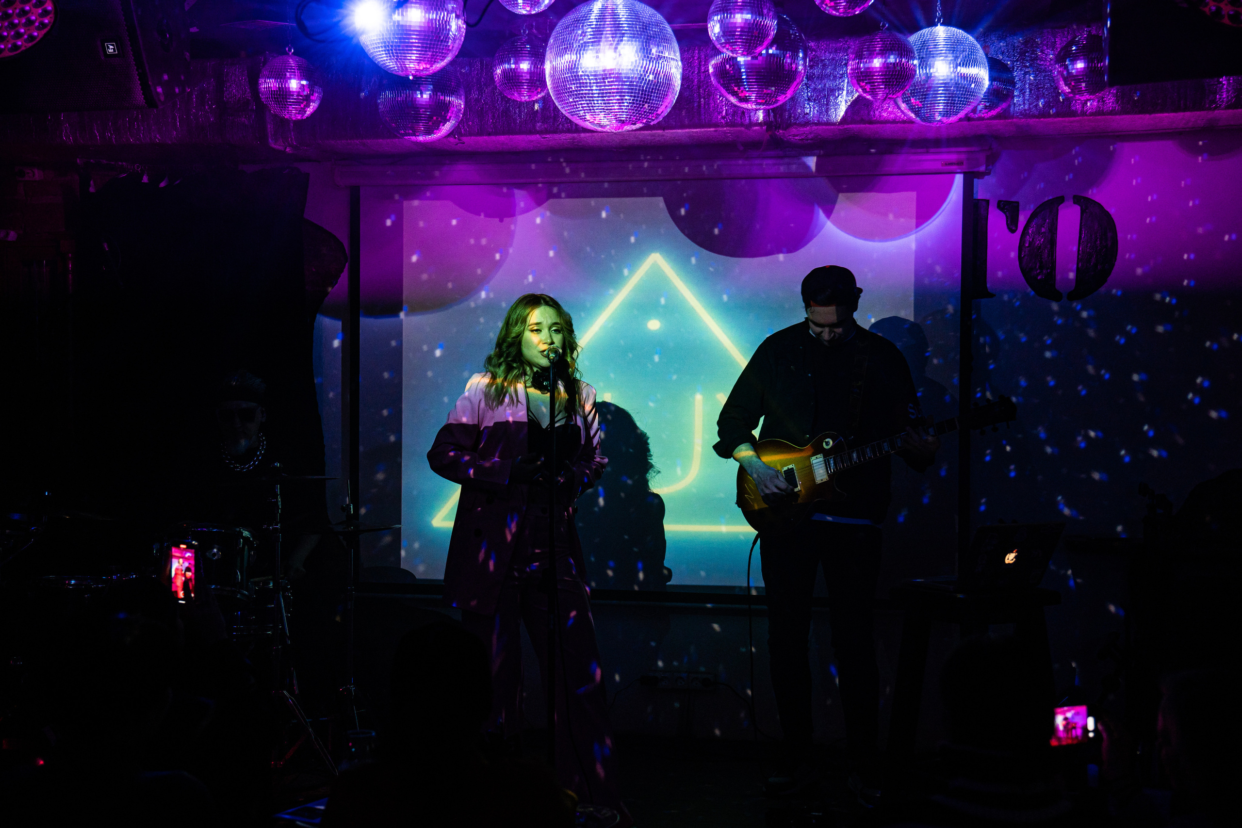 Катя Москалева и Ира Тонева (Фабрика). Фотограф. Москва. Алексей Светомиров. Love Story, портретная съемка