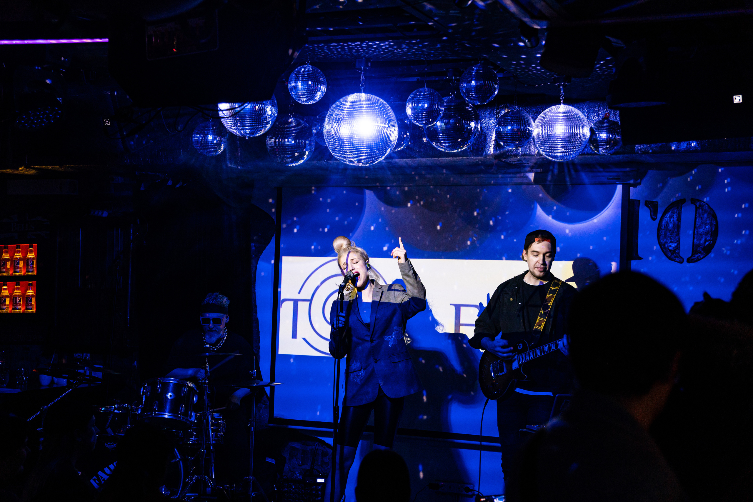 Катя Москалева и Ира Тонева (Фабрика). Фотограф. Москва. Алексей Светомиров. Love Story, портретная съемка