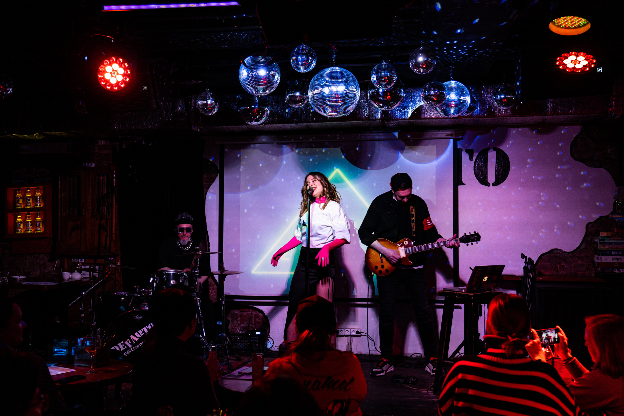 Катя Москалева и Ира Тонева (Фабрика). Фотограф. Москва. Алексей Светомиров. Love Story, портретная съемка