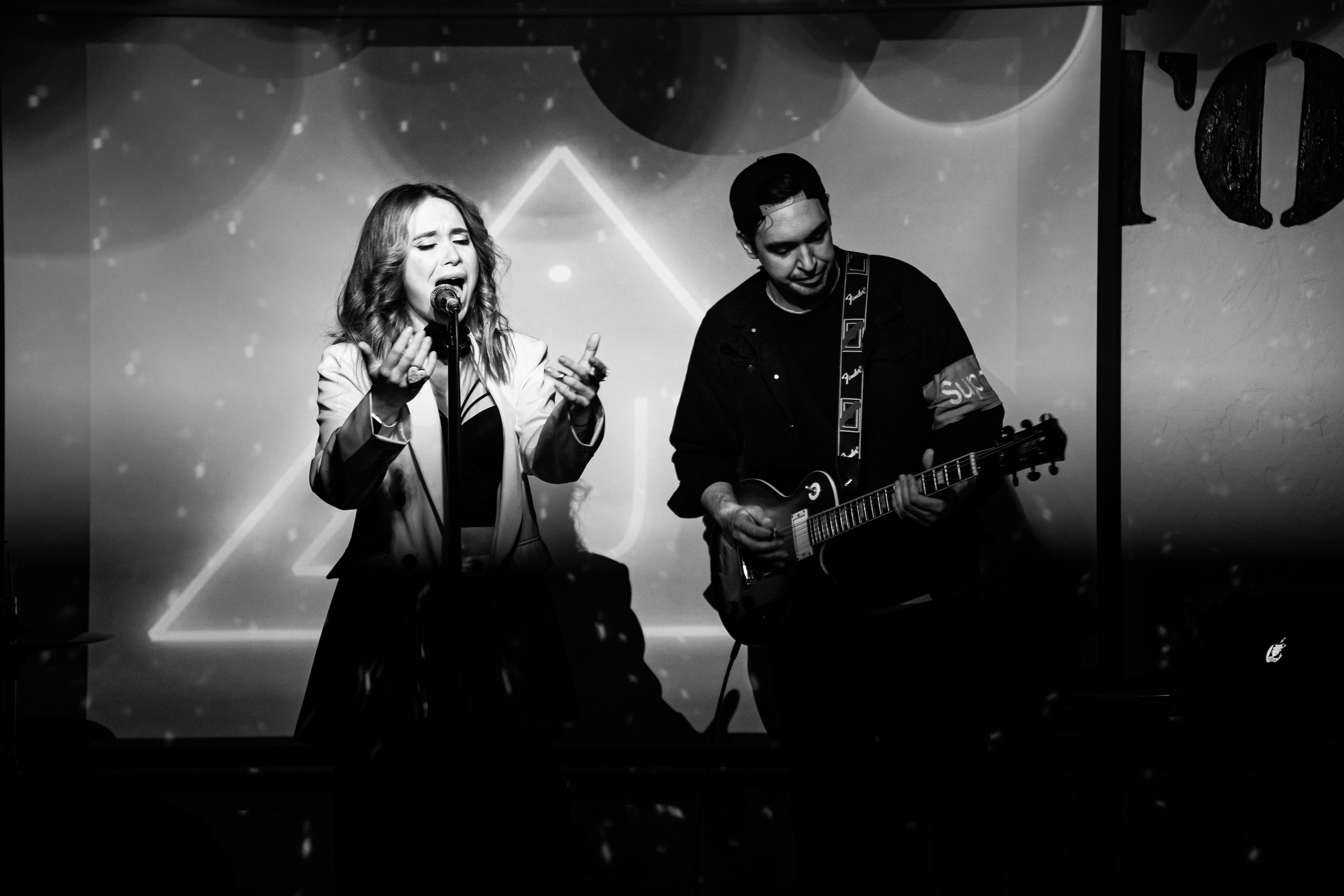 Катя Москалева и Ира Тонева (Фабрика). Фотограф. Москва. Алексей Светомиров. Love Story, портретная съемка