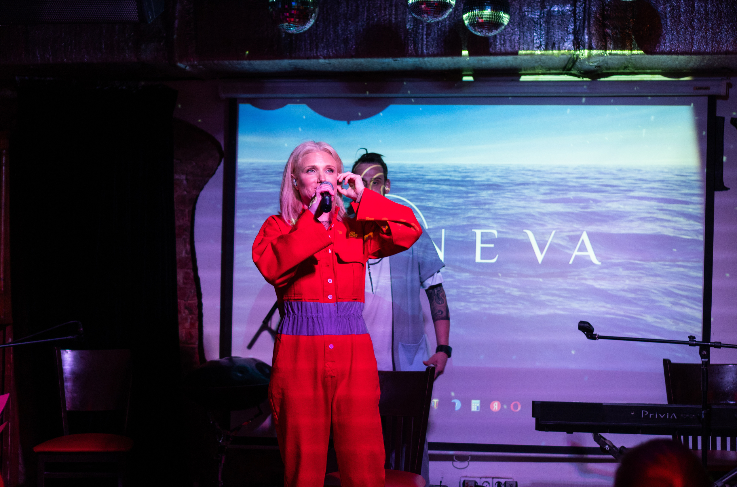 Ира Тонева (Фабрика) — Осенний концерт. Фотограф. Москва. Алексей Светомиров. Love Story, портретная съемка