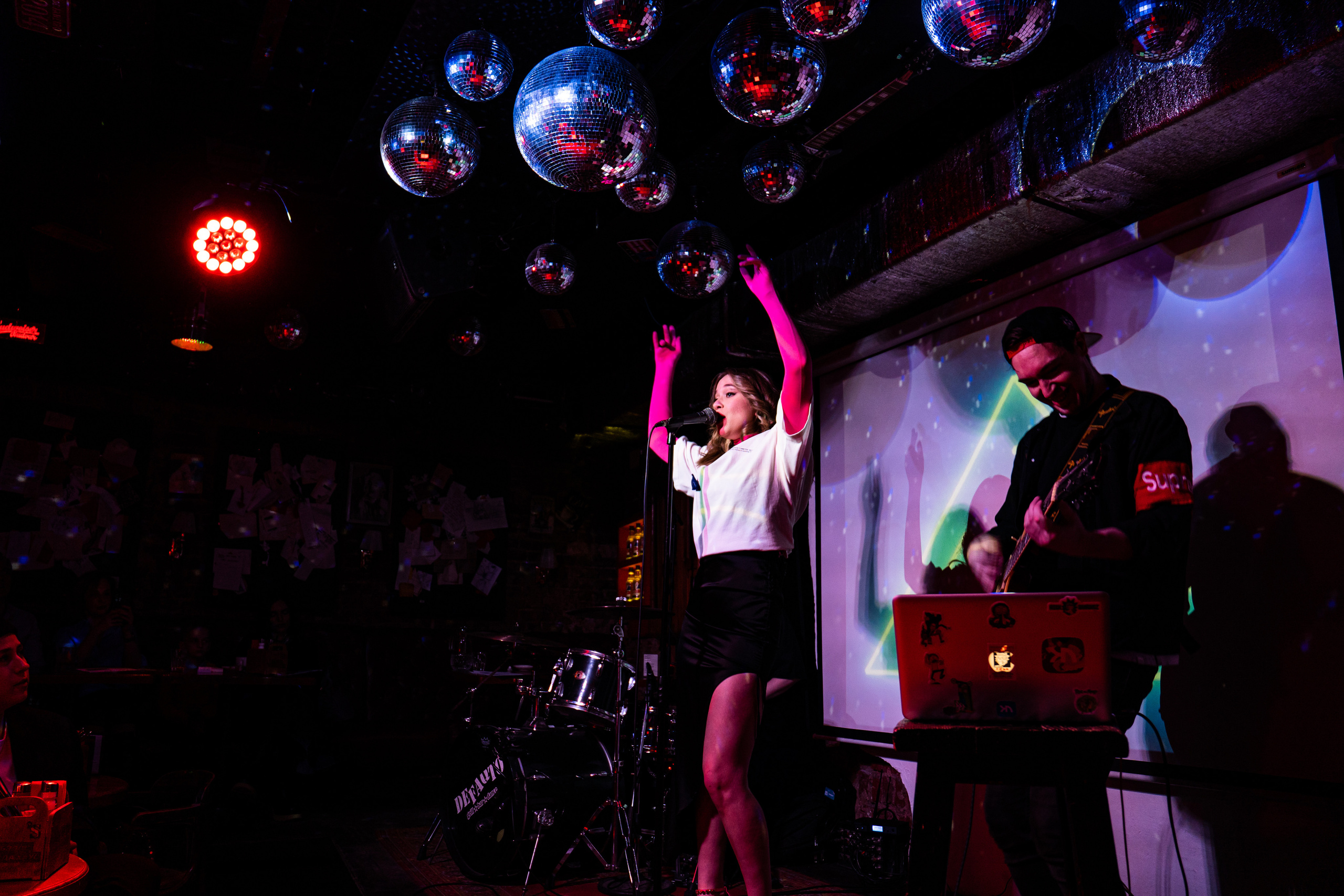 Катя Москалева и Ира Тонева (Фабрика). Фотограф. Москва. Алексей Светомиров. Love Story, портретная съемка