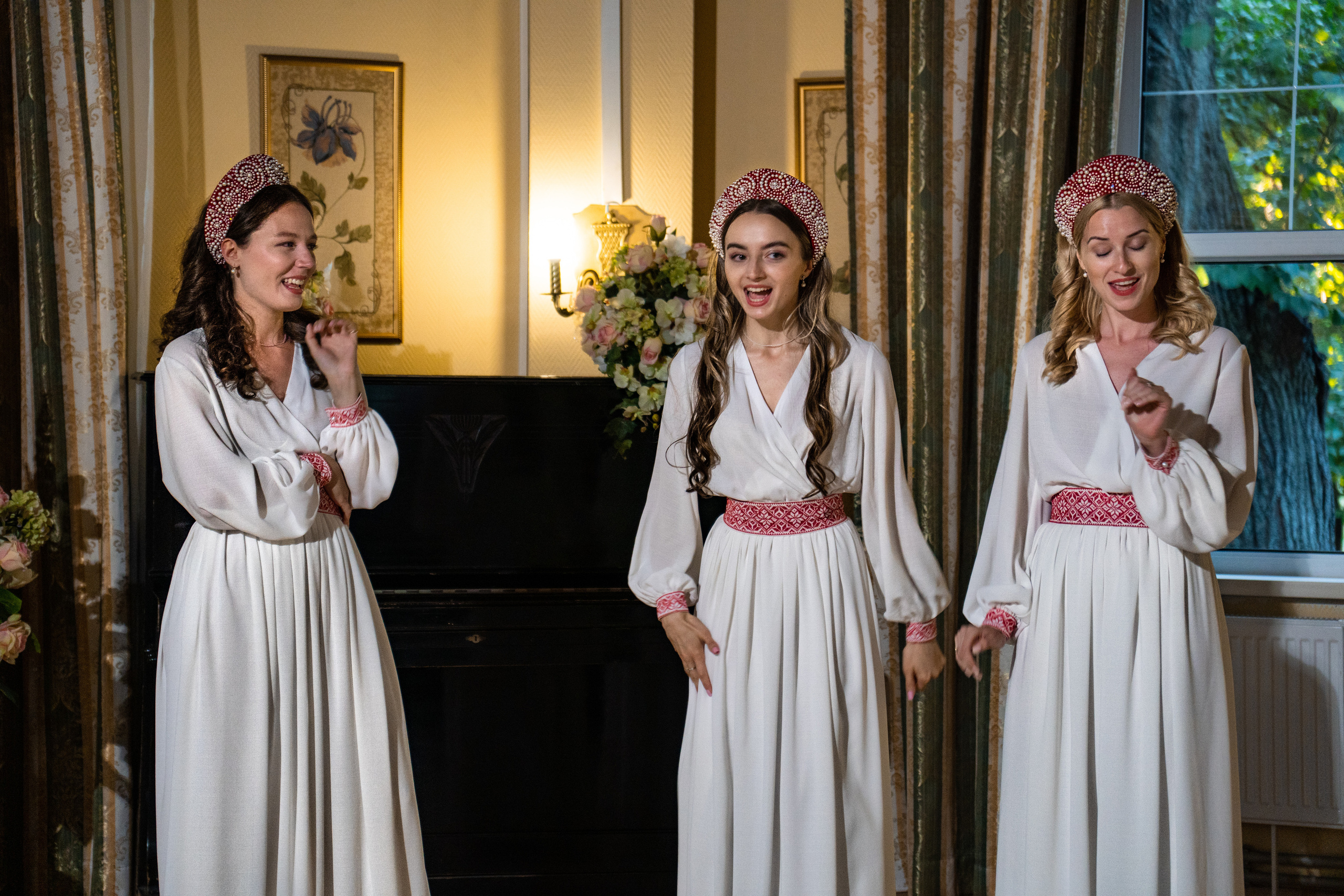 Крапива — народные мотивы. Фотограф. Москва. Алексей Светомиров. Love Story, портретная съемка