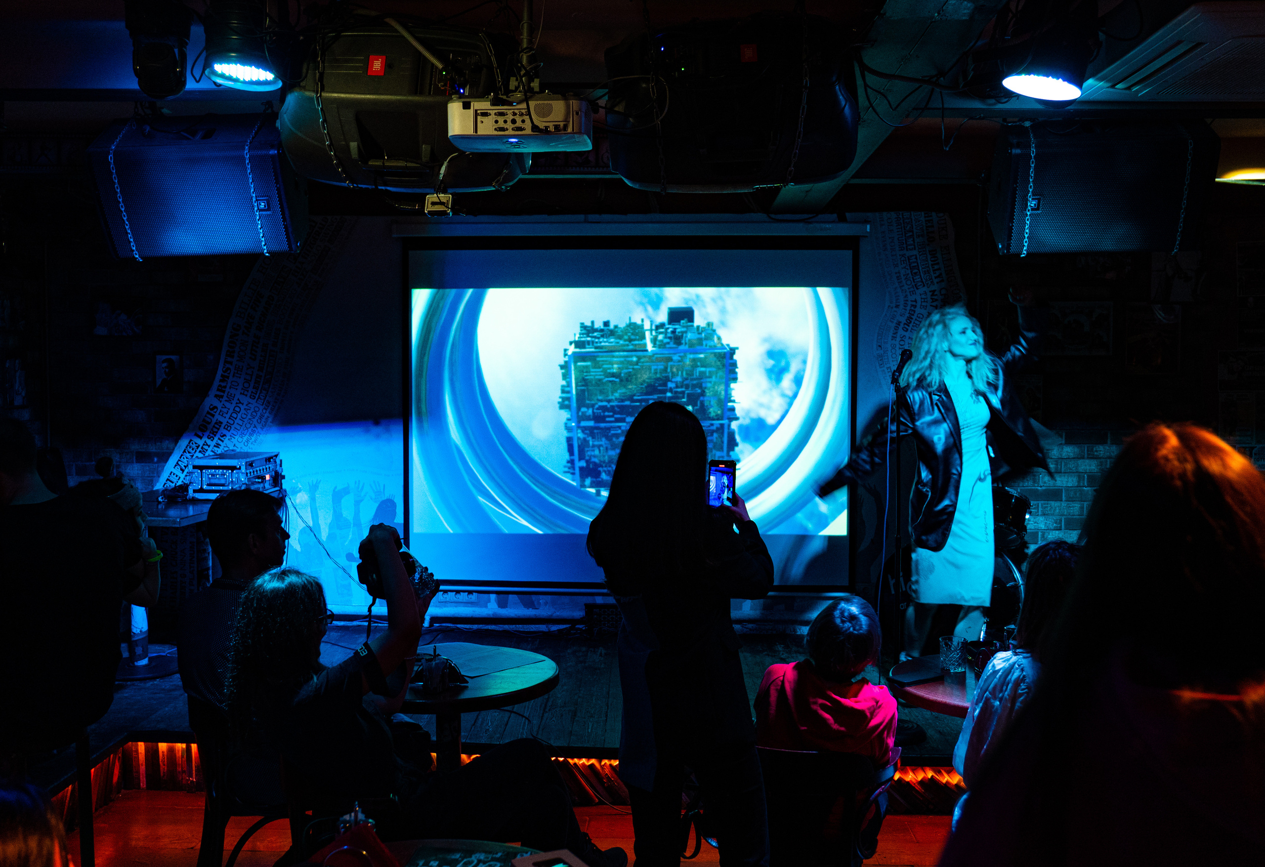 Ира Тонева (Фабрика) — Концерт. Фотограф. Москва. Алексей Светомиров. Love Story, портретная съемка