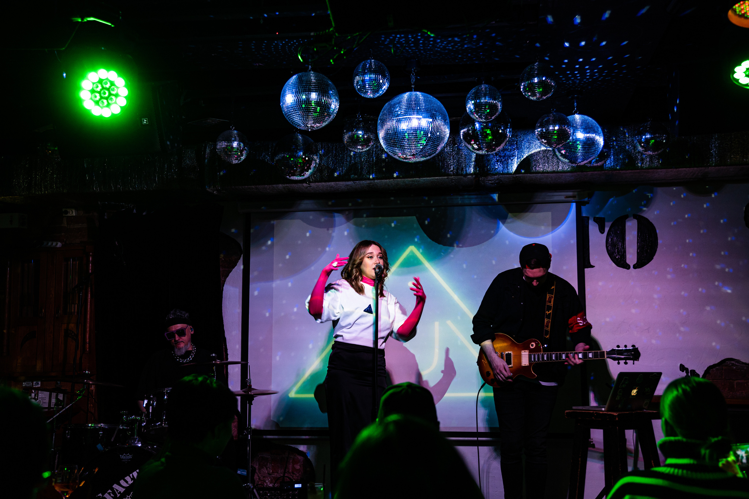 Катя Москалева и Ира Тонева (Фабрика). Фотограф. Москва. Алексей Светомиров. Love Story, портретная съемка