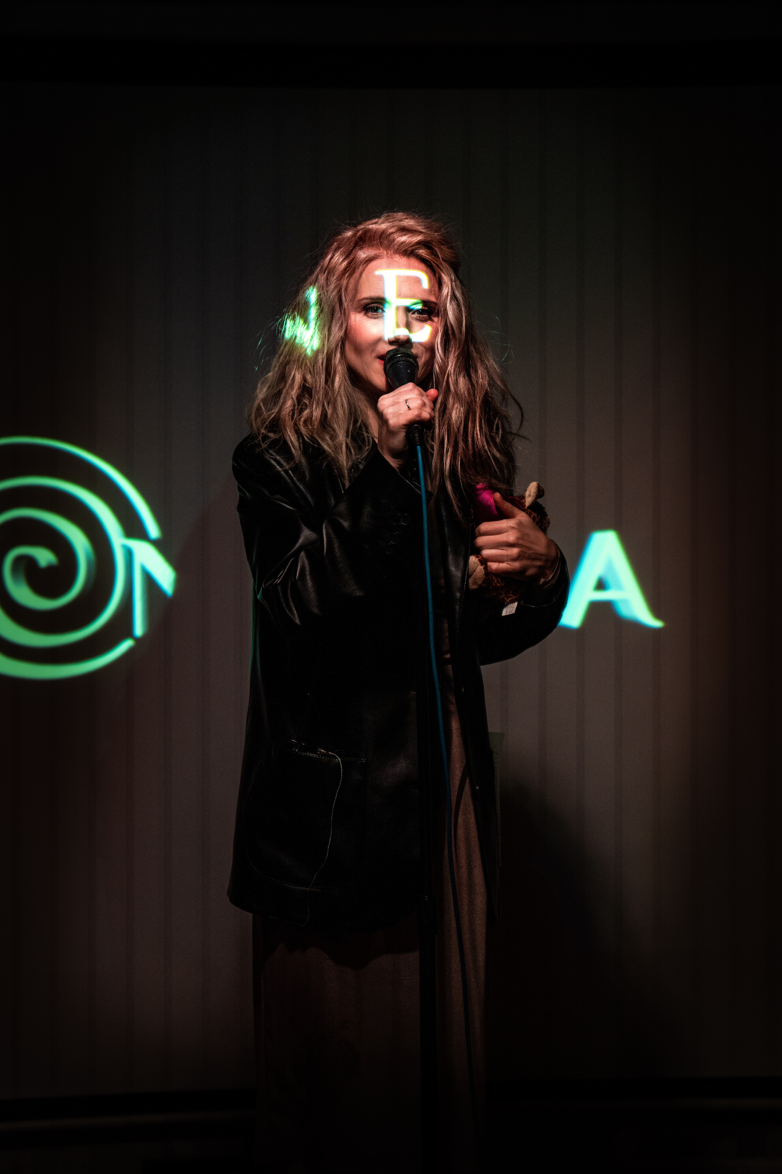 Ира Тонева (Фабрика) — Концерт. Фотограф. Москва. Алексей Светомиров. Love Story, портретная съемка