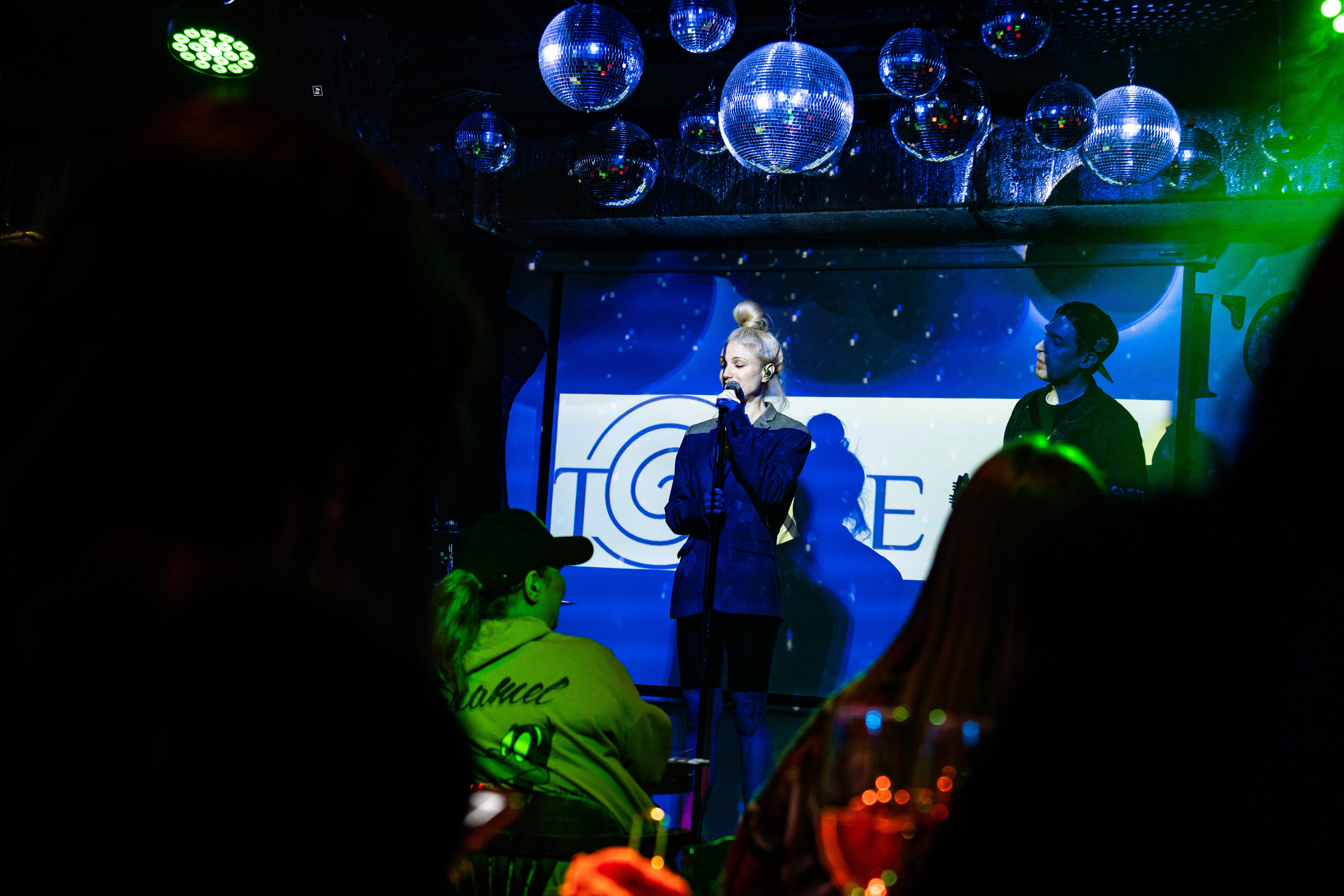 Катя Москалева и Ира Тонева (Фабрика). Фотограф. Москва. Алексей Светомиров. Love Story, портретная съемка