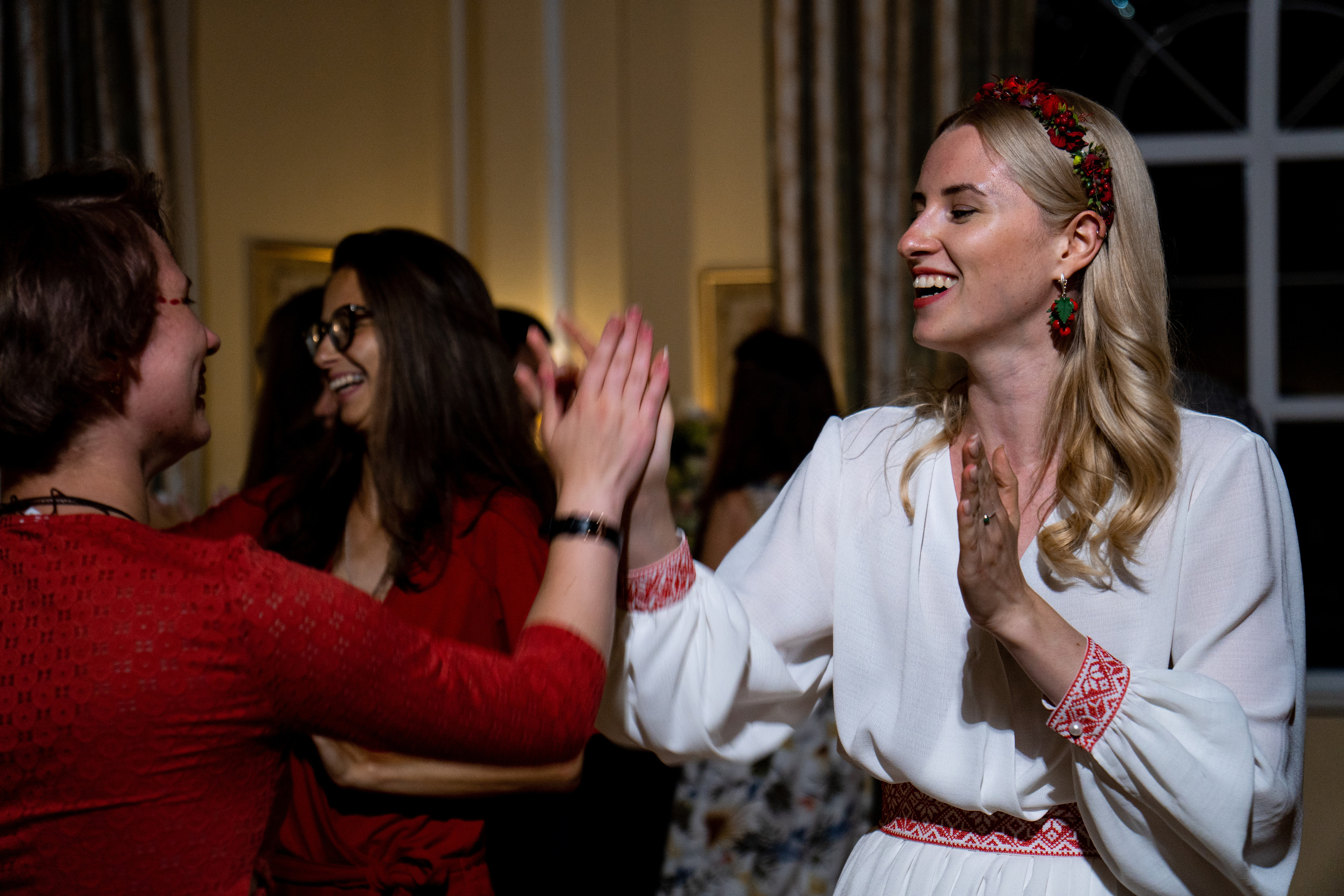 Крапива — народные мотивы. Фотограф. Москва. Алексей Светомиров. Love Story, портретная съемка