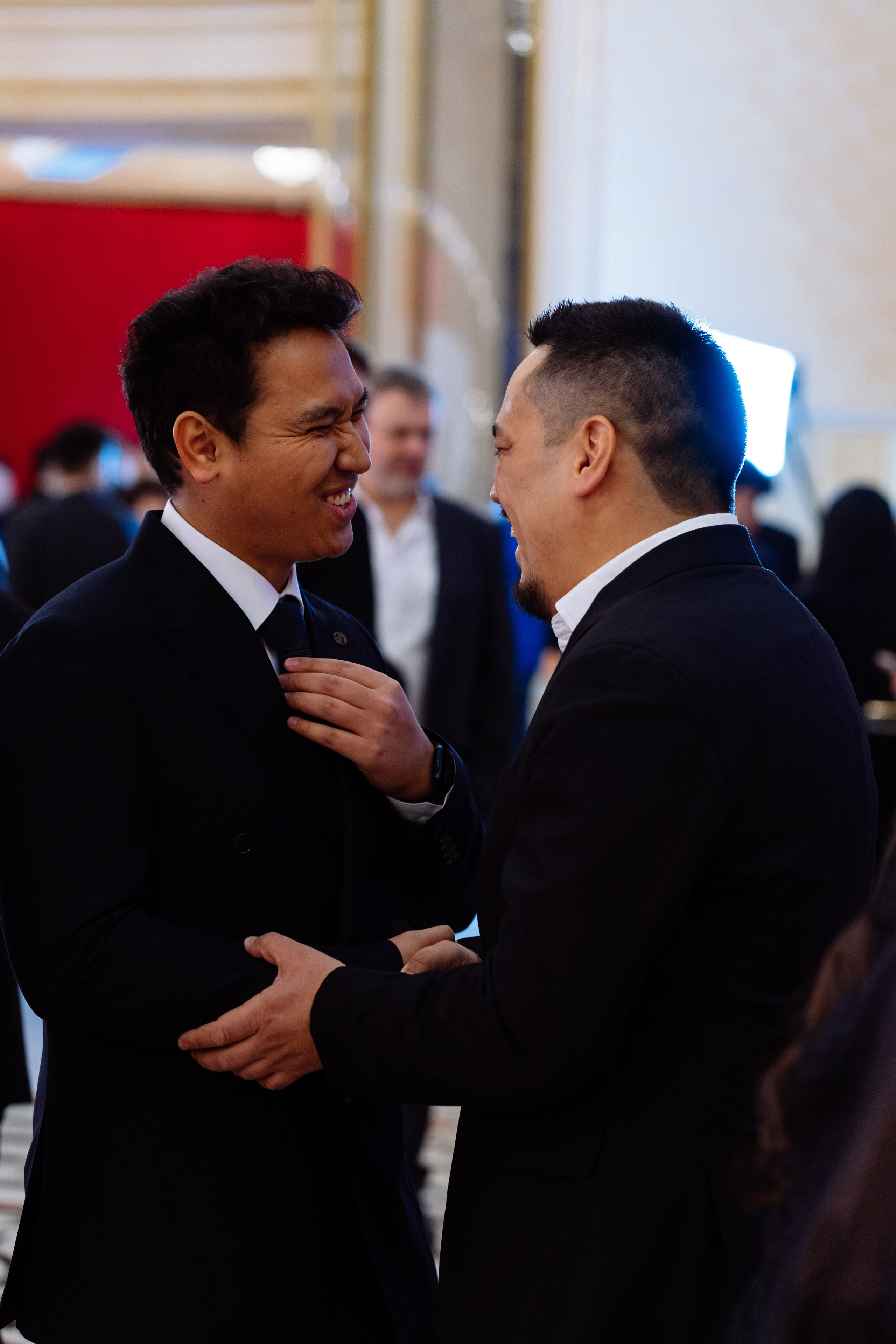 Metaratings Almaty 2025. Репортажный фотограф в Астане — Диана Калтаева, портретный фотограф