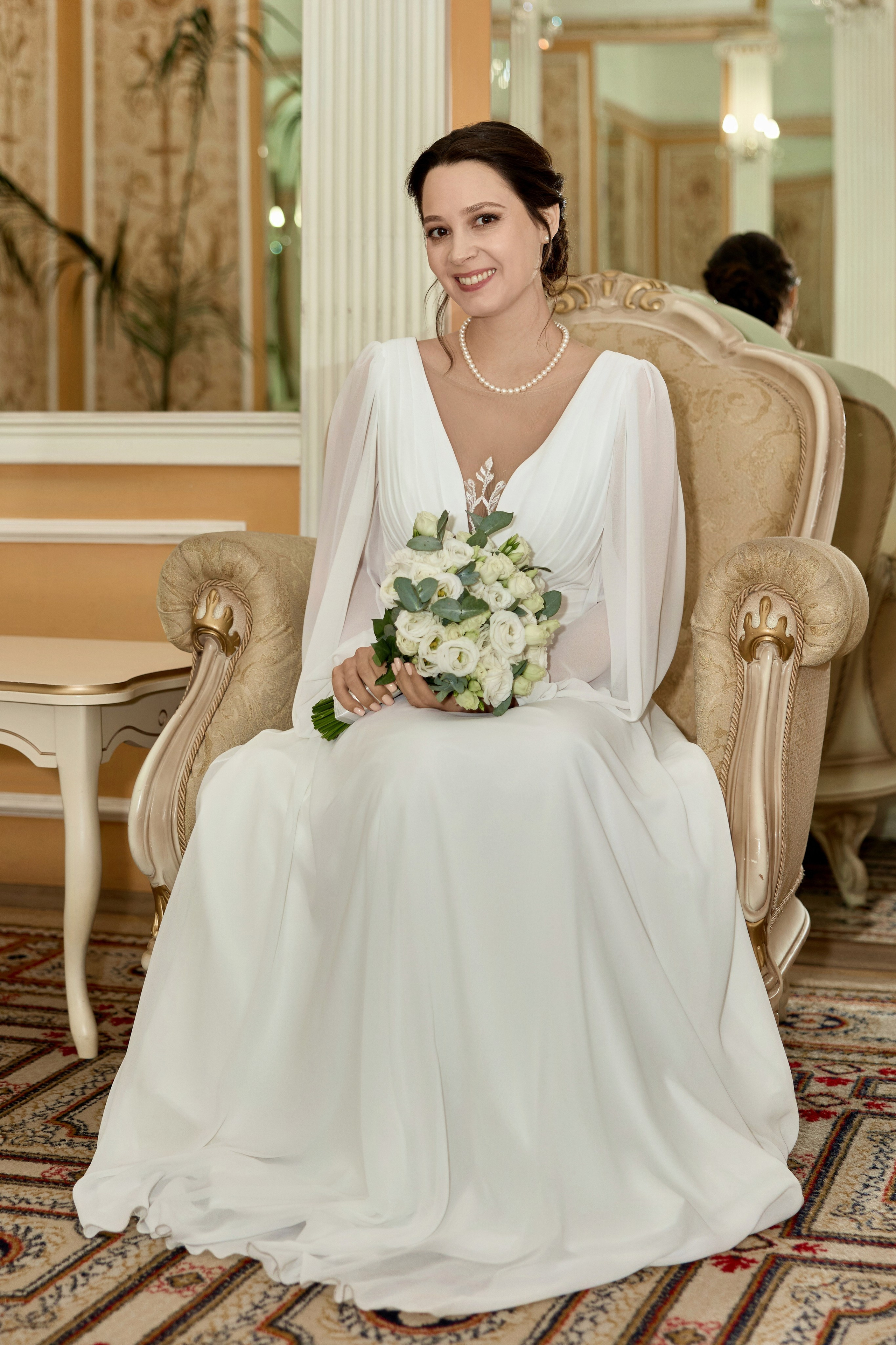 Свадебная фотосессия в студии и регистрация брака в Грибоедовском ЗАГСе