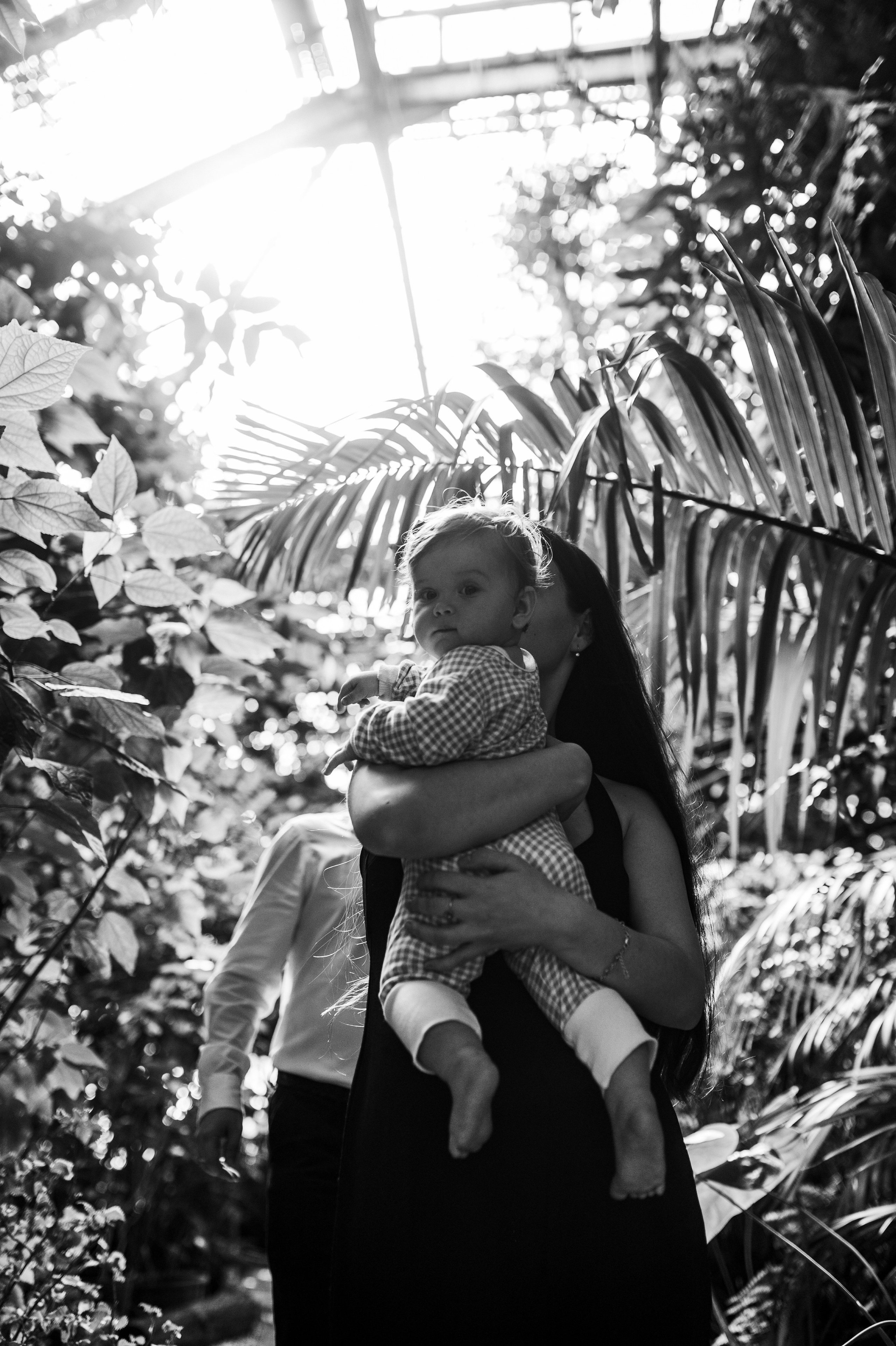 Илья, Ирина и Ева в Оранжерее. Семейный и свадебный lifestyle-фотограф в Москве Мария Петрова