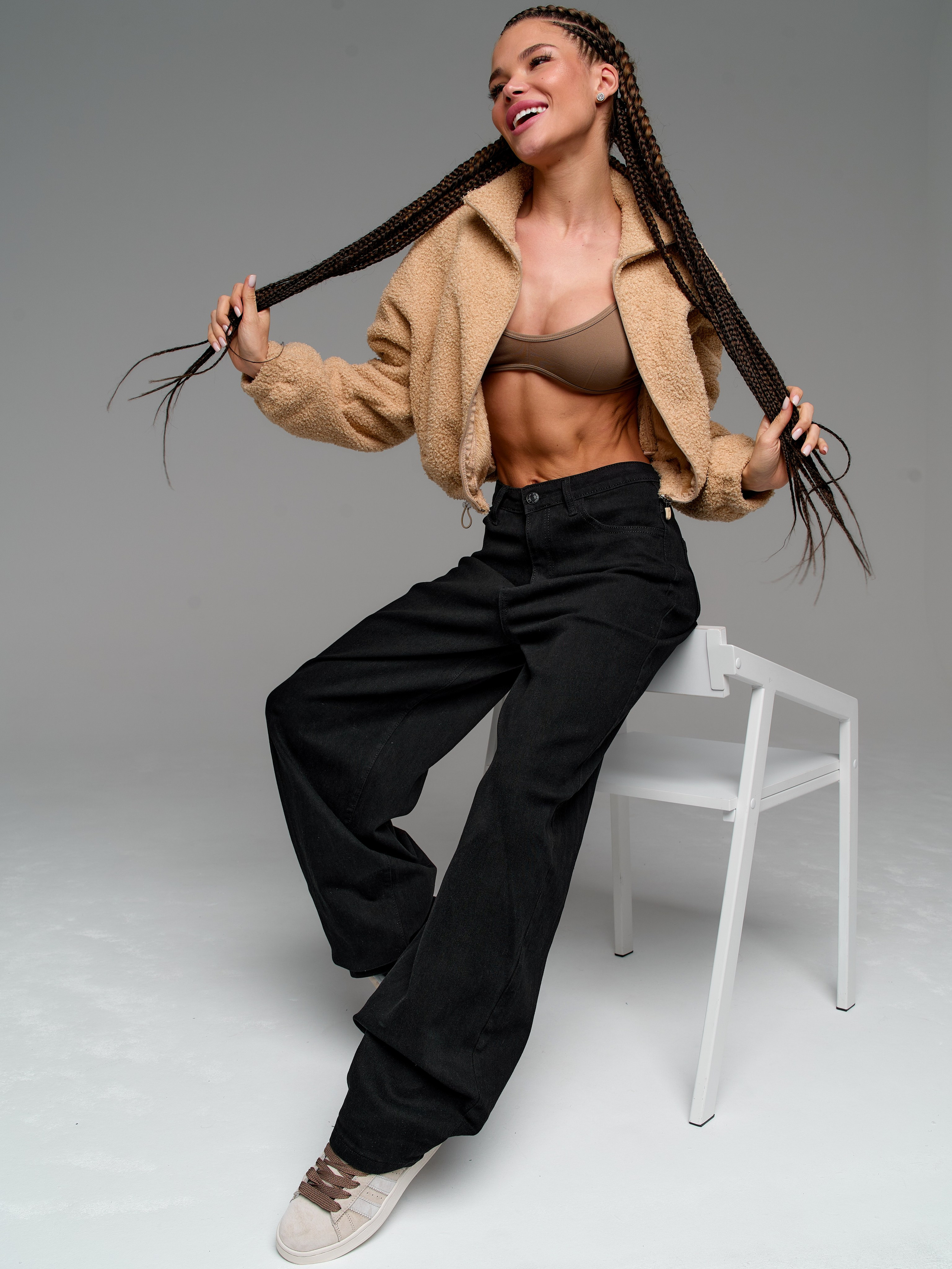 Джинсы. Фотограф для маркетплейсов в Москве