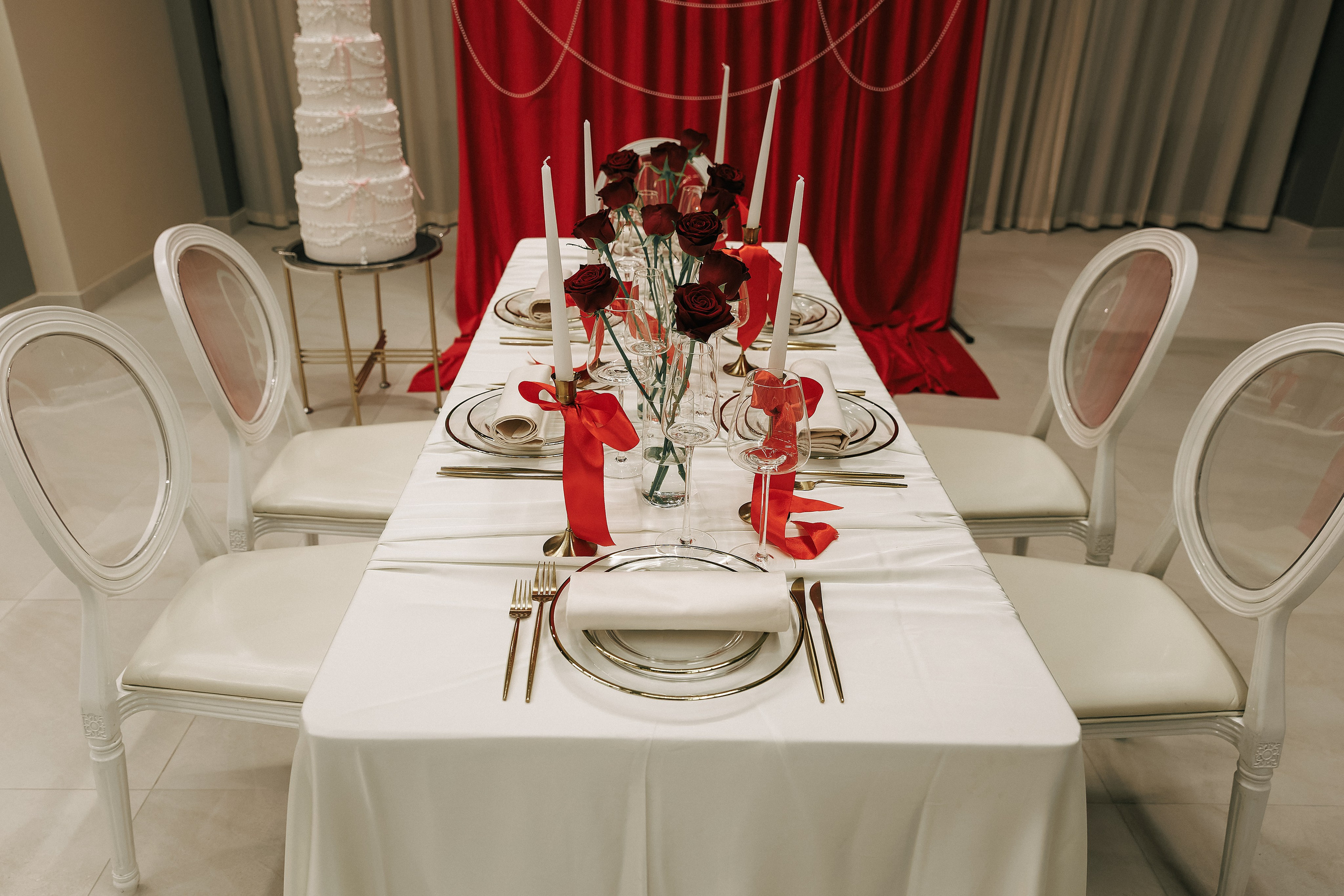 Свадебная фотосессия в отеле. Свадебный и портретный фотограф в Санкт-Петербурге Анна Демьянова