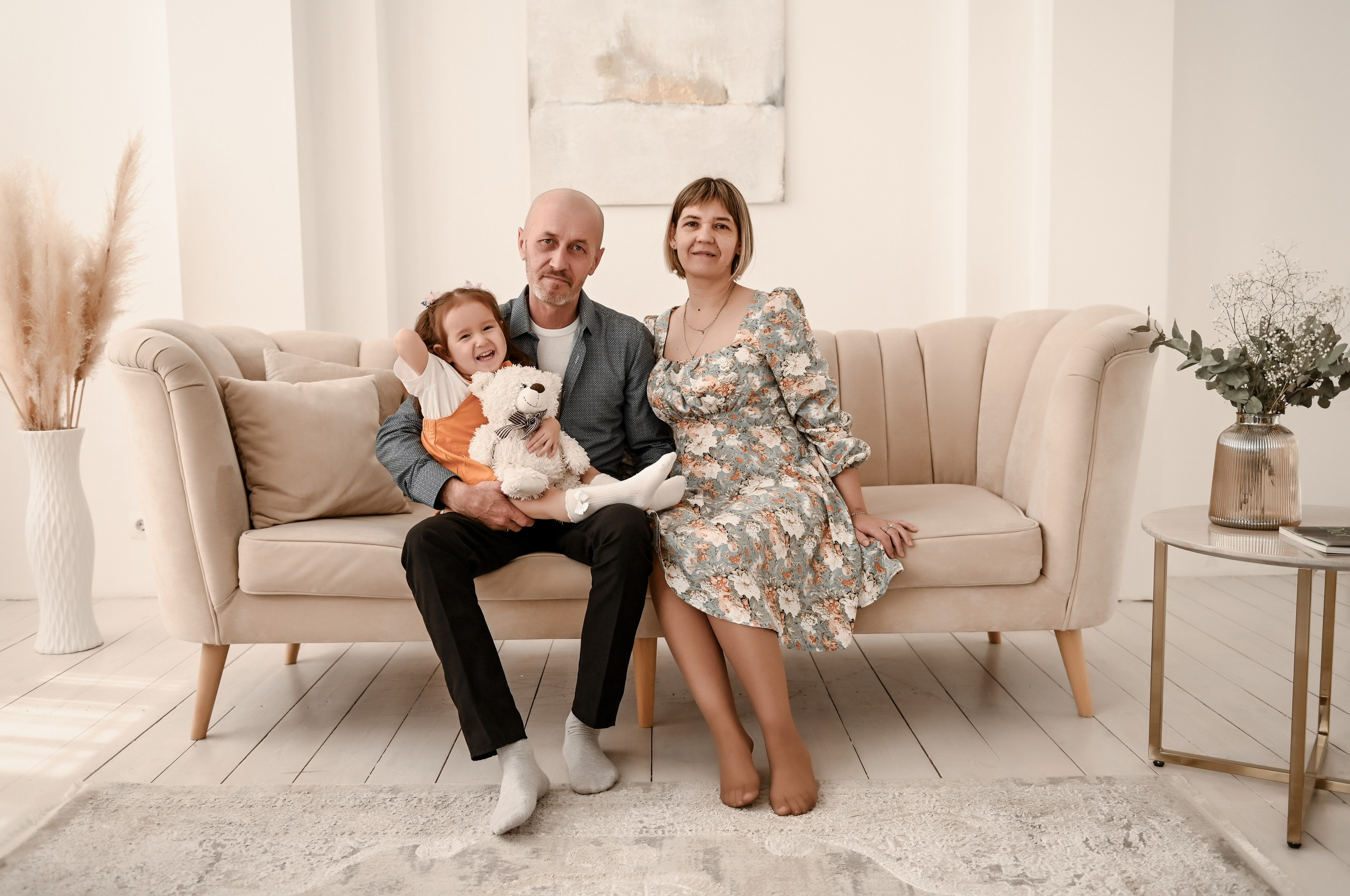 Семейная студийная  фотосессия 2. Свадебный, семейный, детский, контент фотограф в Омске Максим Ильин