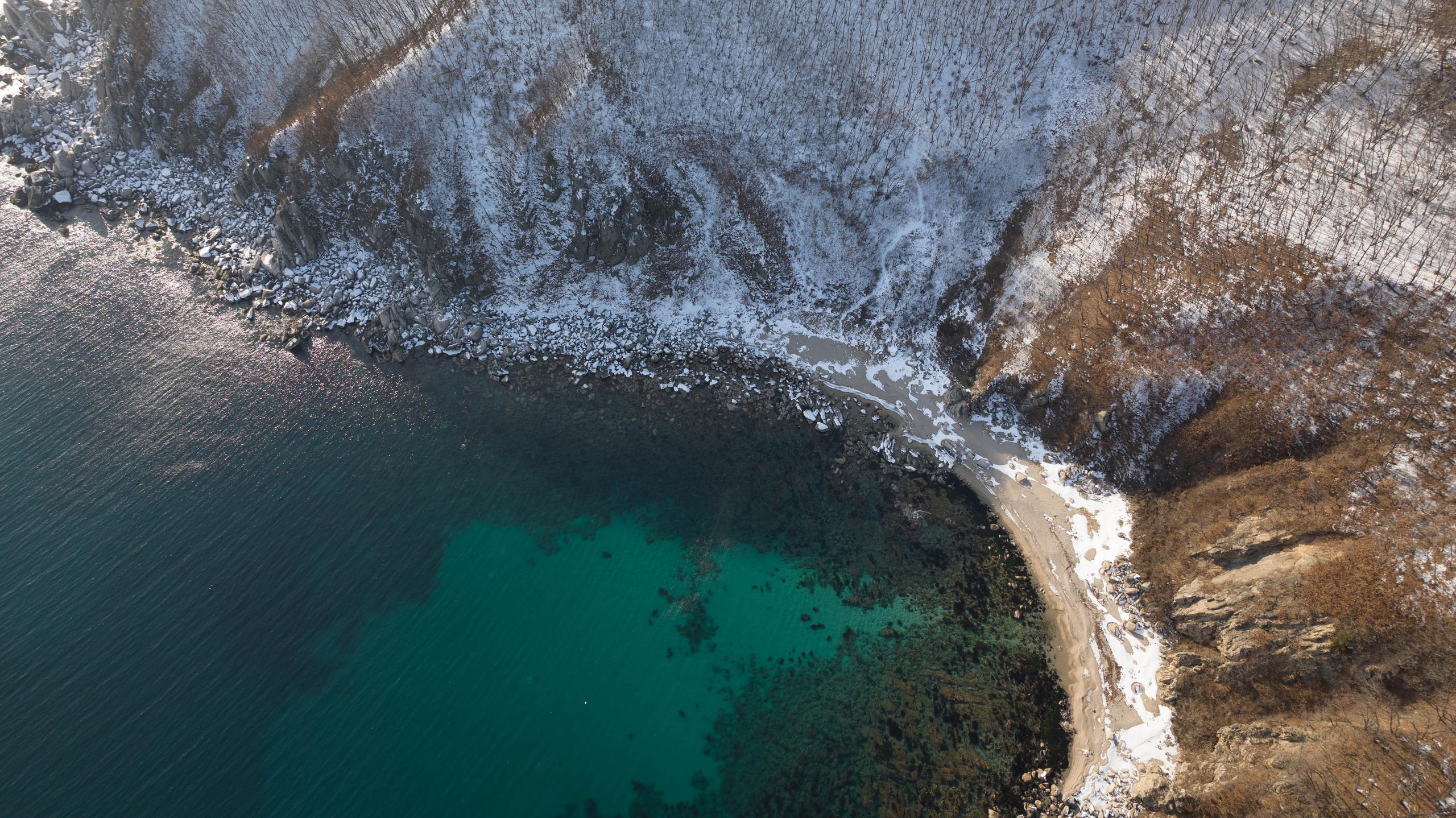 Бухты Триозерье, Окуневая, Спокойная. Турист оптимист