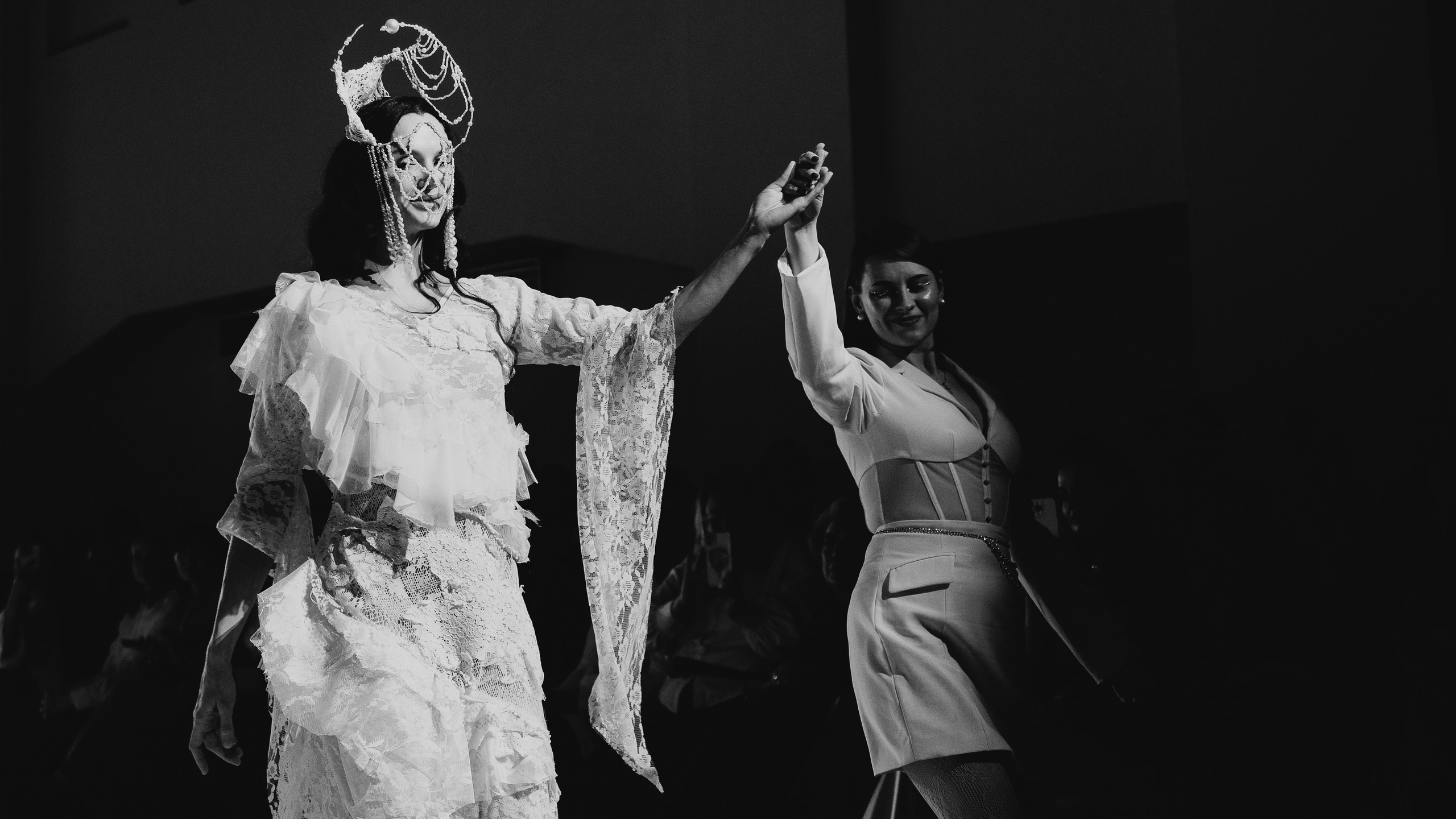 Бекстейдж показа «Новые Имена» собака.ru|ДЛТ. Портретный и репортажный фотограф в Санкт-Петербурге