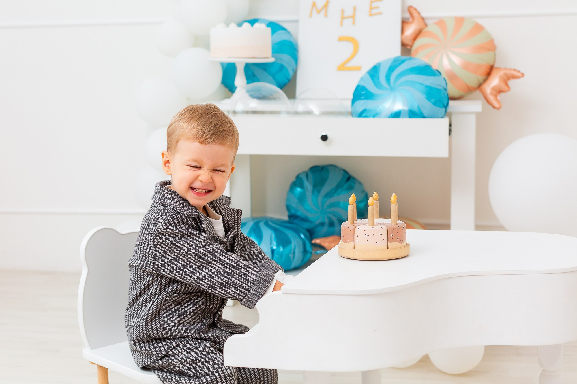 2 года Роману. Студийная съёмка. Фотограф в Волгограде и Волжском Наталья Фирсова