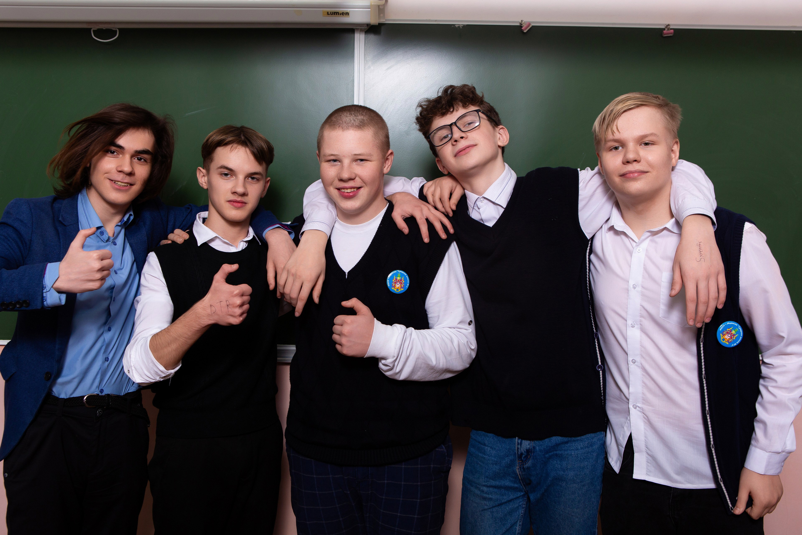 ШКОЛЬНАЯ ФОТОСЕССИЯ ДЛЯ 9 КЛАССА 3 ШКОЛА МЦЕНСК. ТВОЙ АЛЬБОМ / ТВОИ ПРАВИЛА