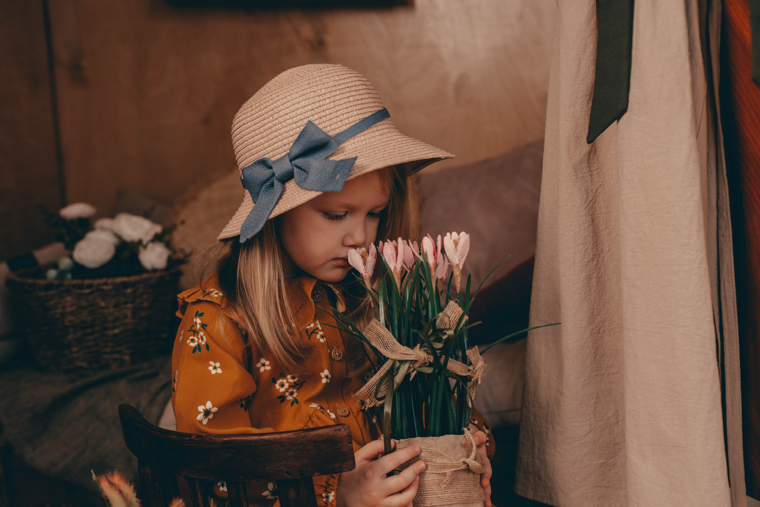 Цветочница / Детская художественная портретная фото-съемка. Фотограф в Санкт-Петербурге Марина Парникова