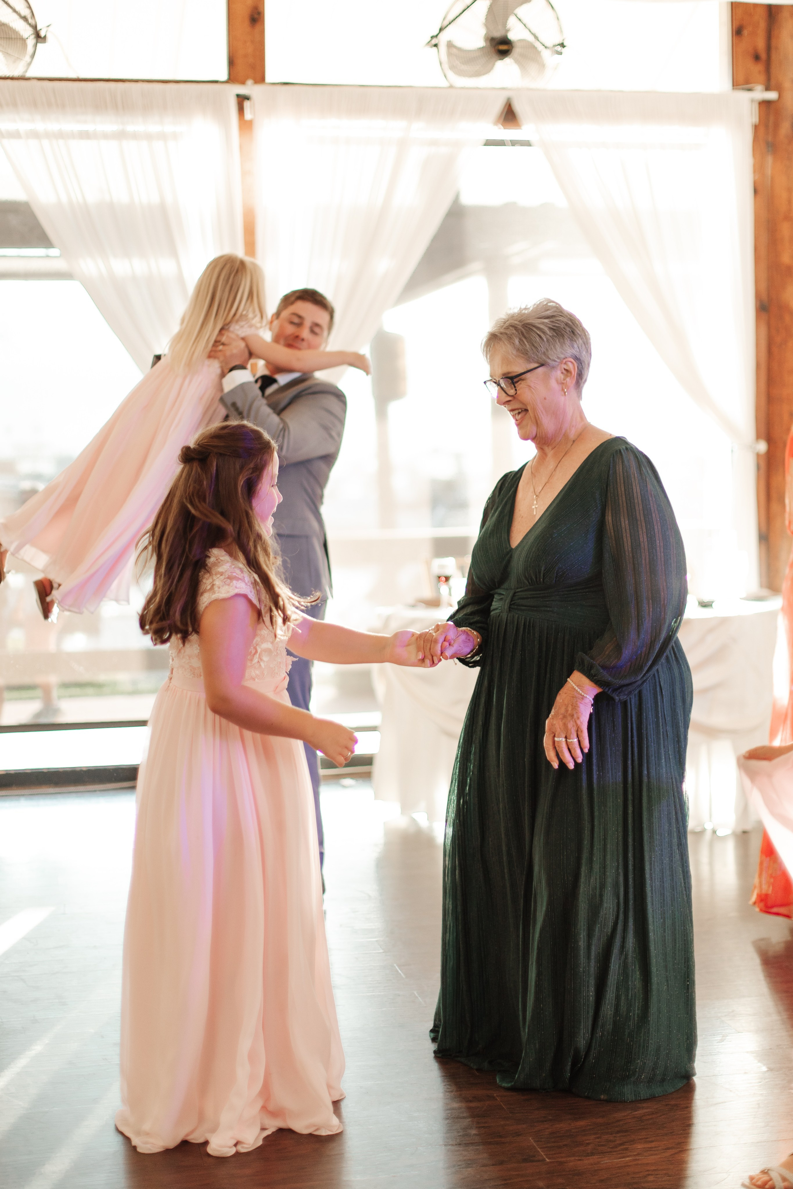 2025-08-16_BryanAmber. Ретушер Зенькевич Света