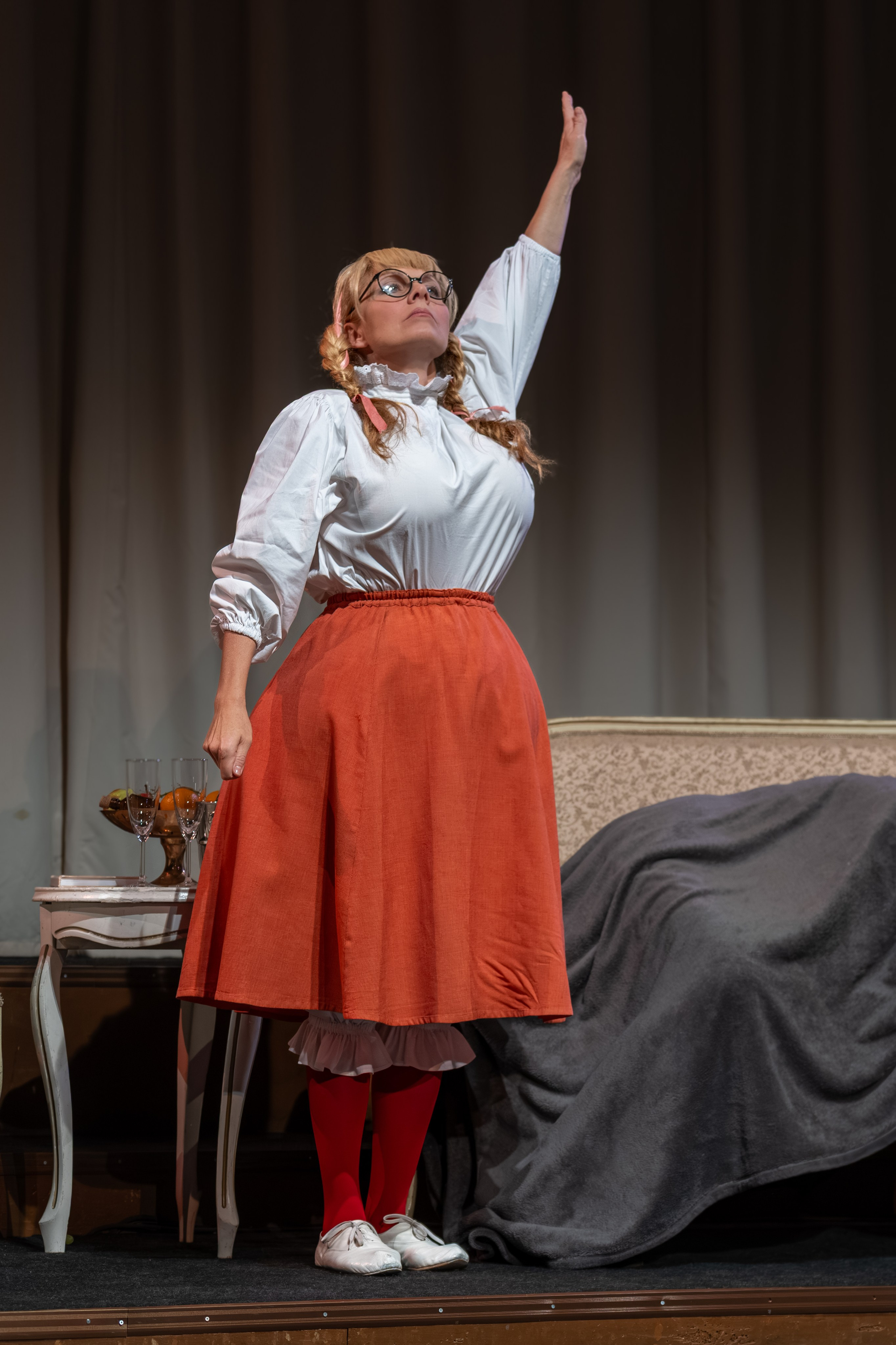 Театр Сфера: Гнездо перелётных птиц (100-й спекталь). Сайт фотографа Сергея Абрамова