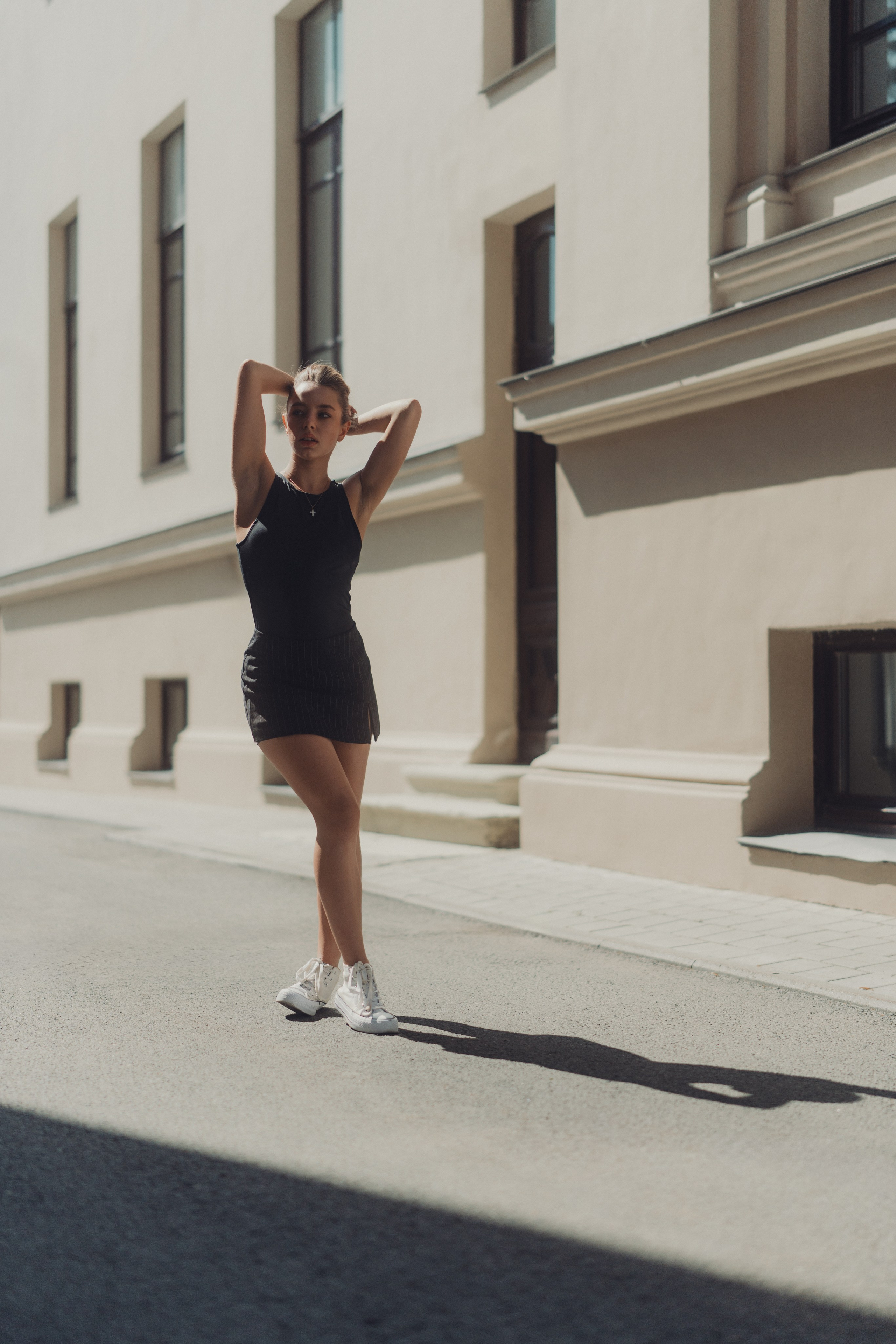 Women's street photo shoot at the Tashigo Hotel in Kazan