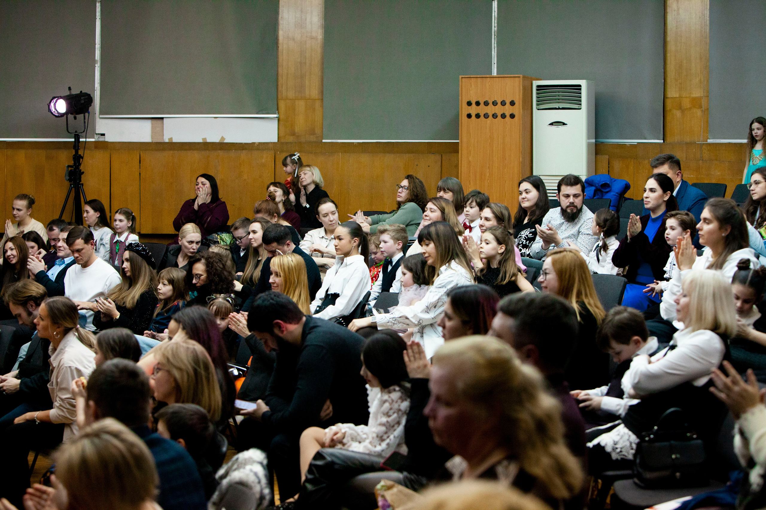 Чтецкий вечер ТАЛАНТИНО. Stanislav Baryshev — People. Emotions. Atmosphere