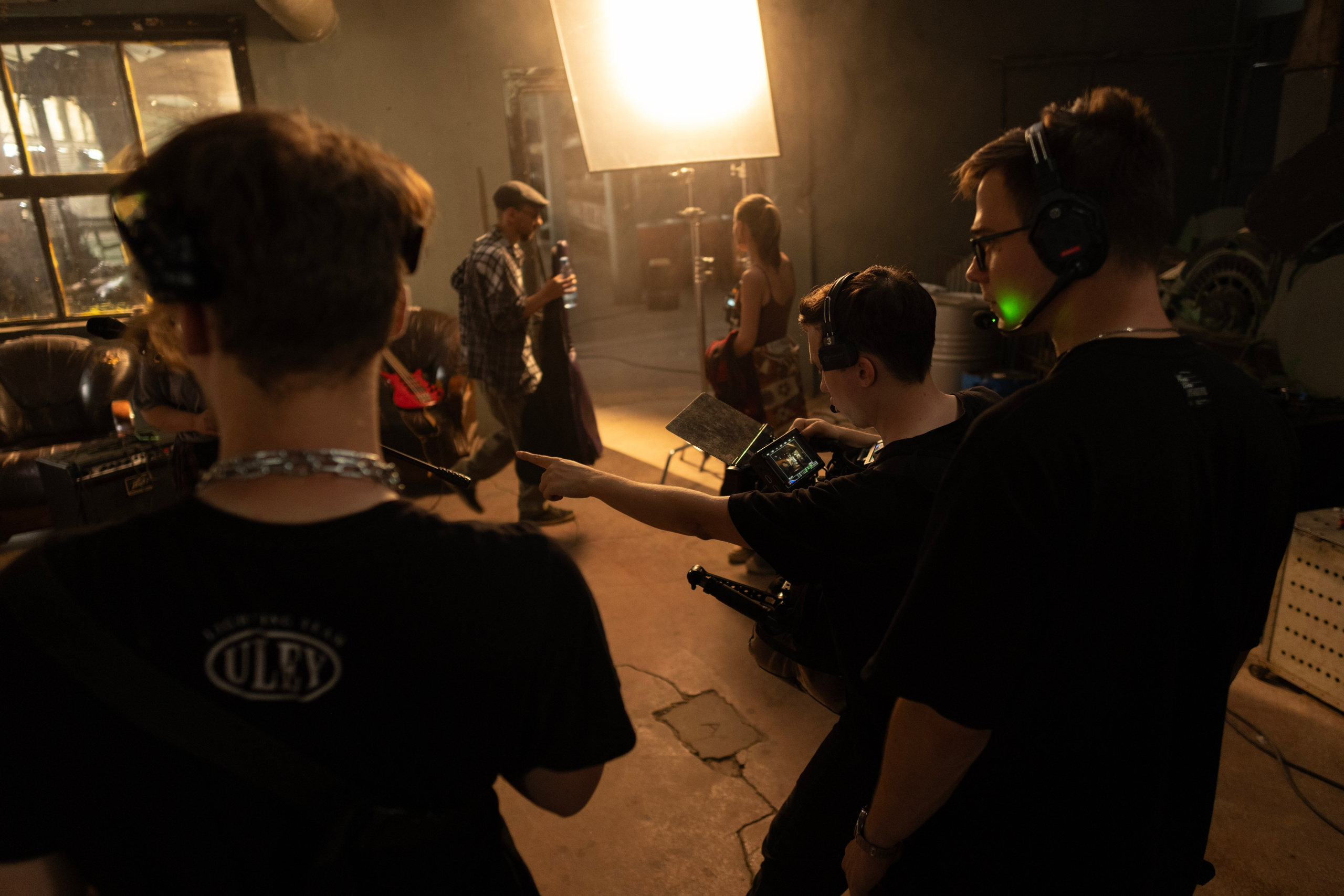 Видеопродакшн HOLODNO | Создаем видео для бизнеса и брендов