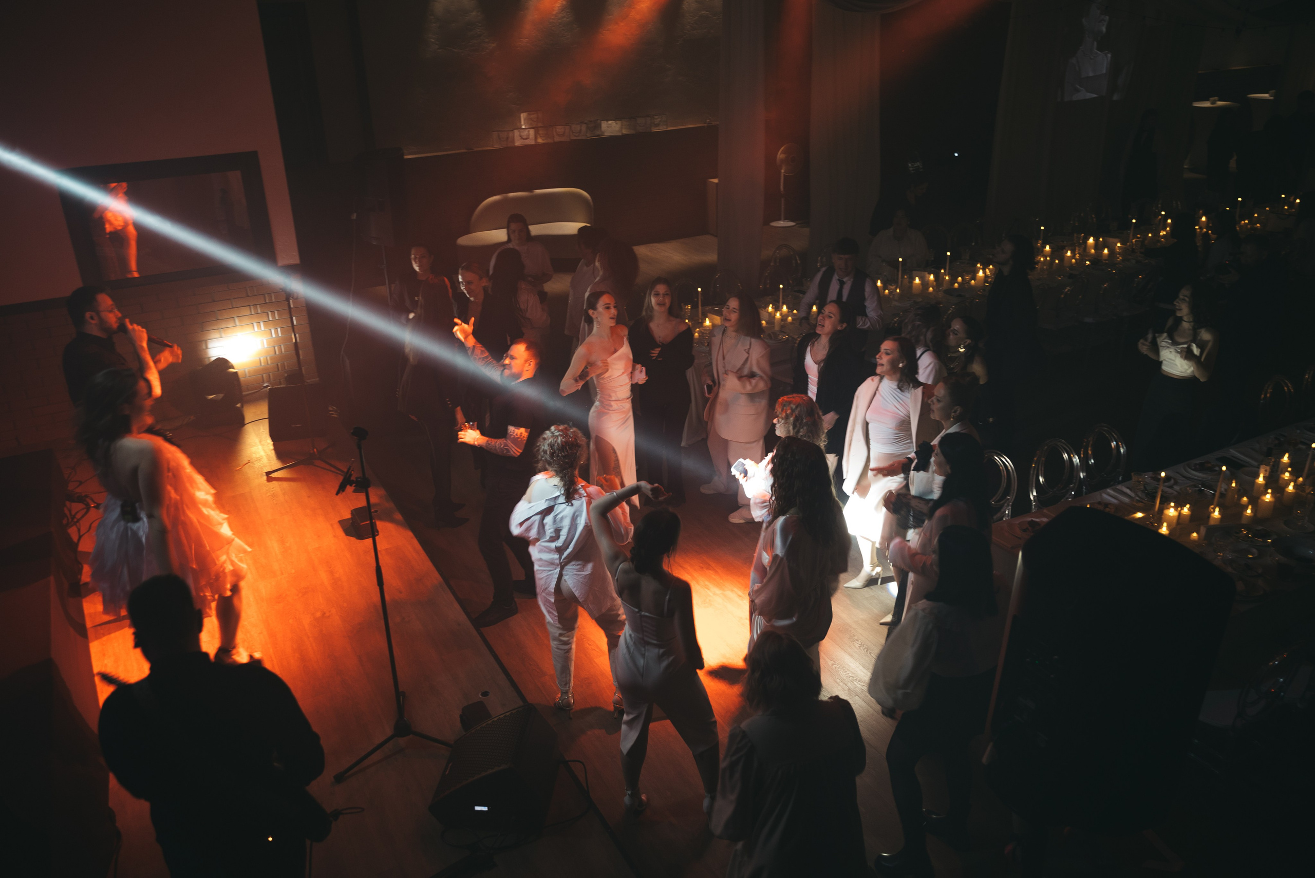 WhiteRoom Pre-wedding. Репортажный и свадебный фотограф в Сургуте