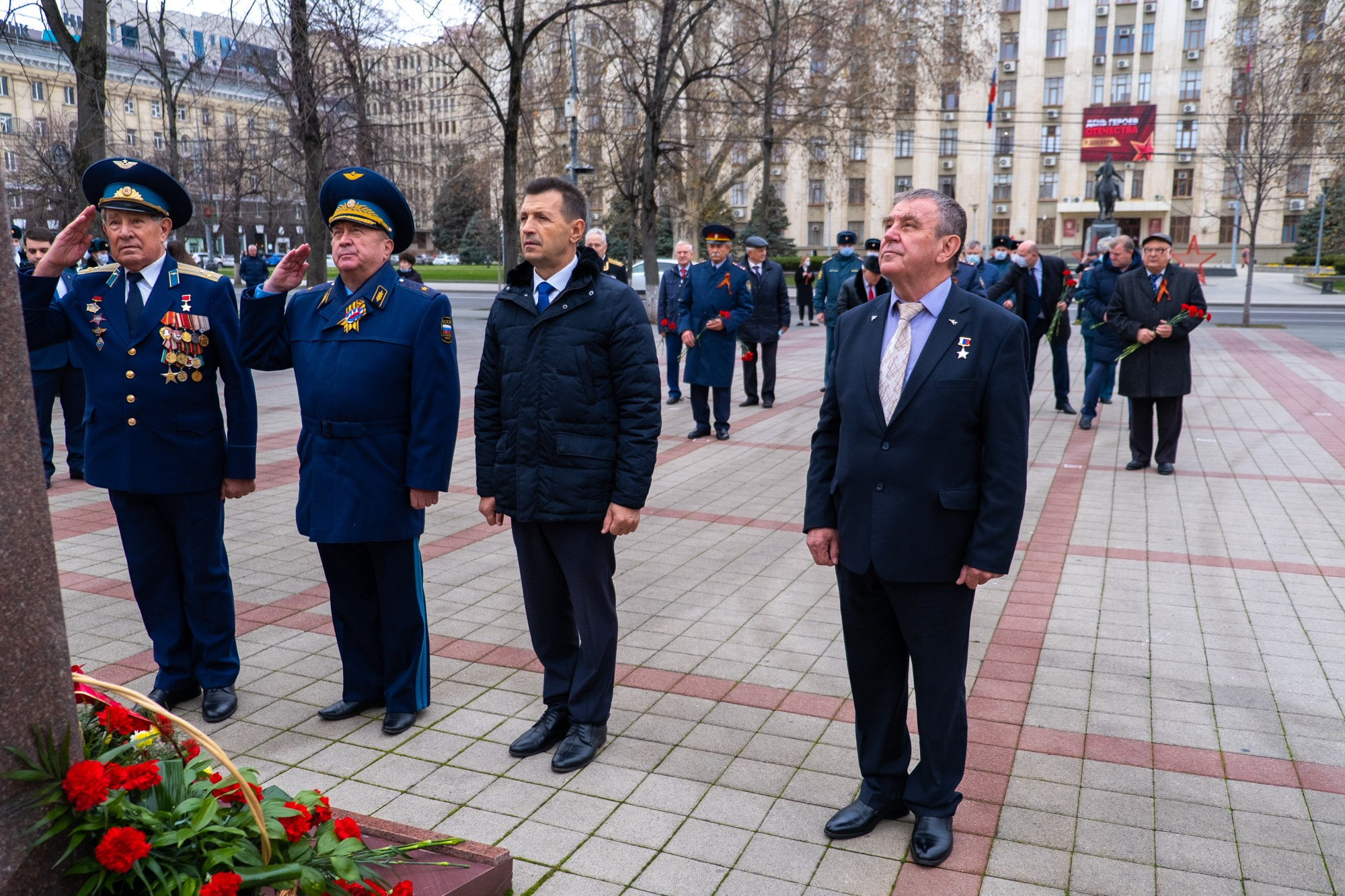 День Героев Отечества. Репортажный, промышленный и маркетплейс-фотограф Дмитрий Чернат