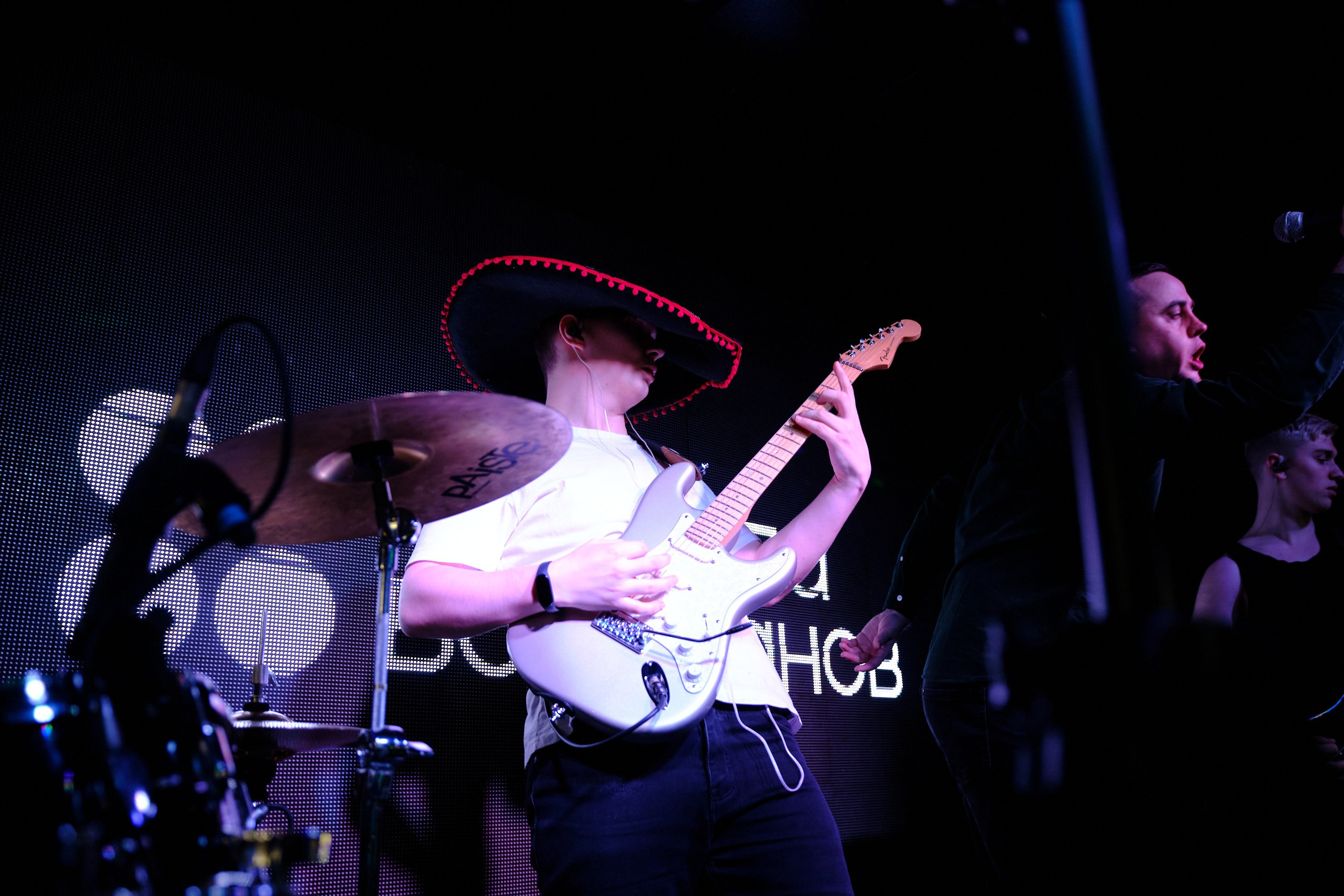 CocoBongo. Антон Ив