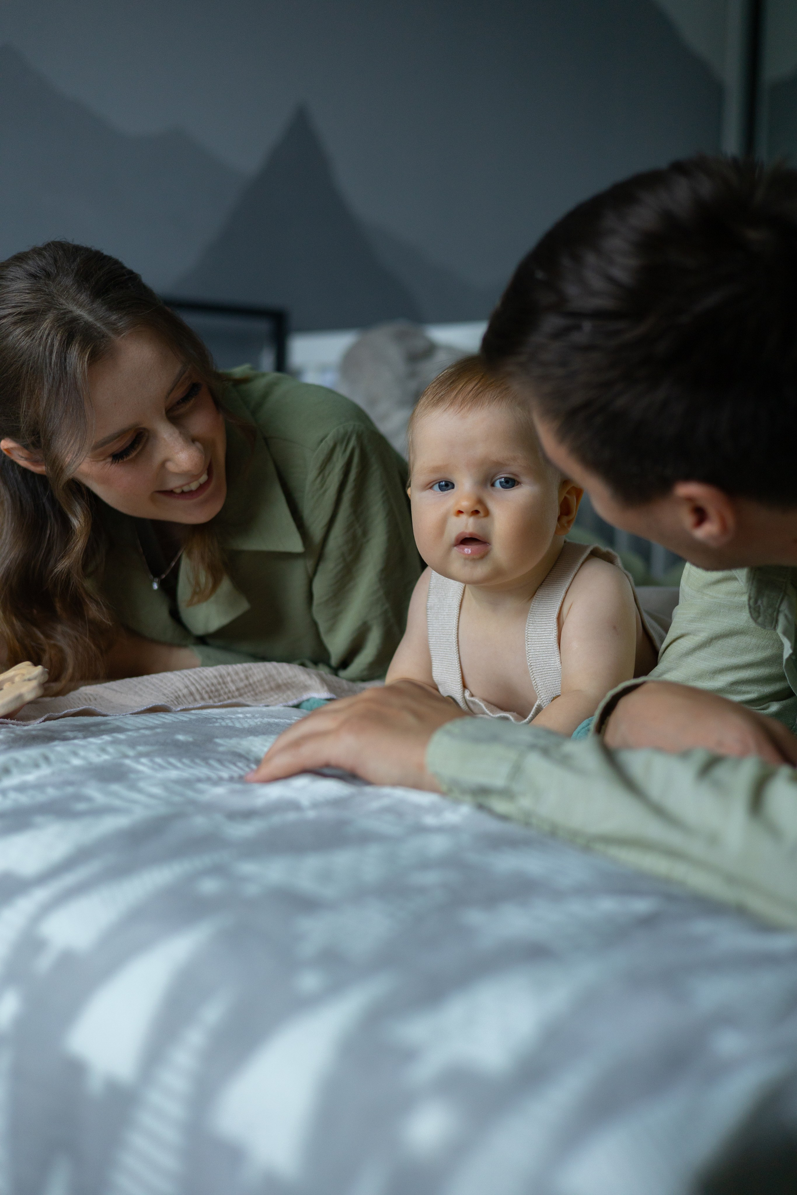 Рина, Илья и маленький Артем. Главная