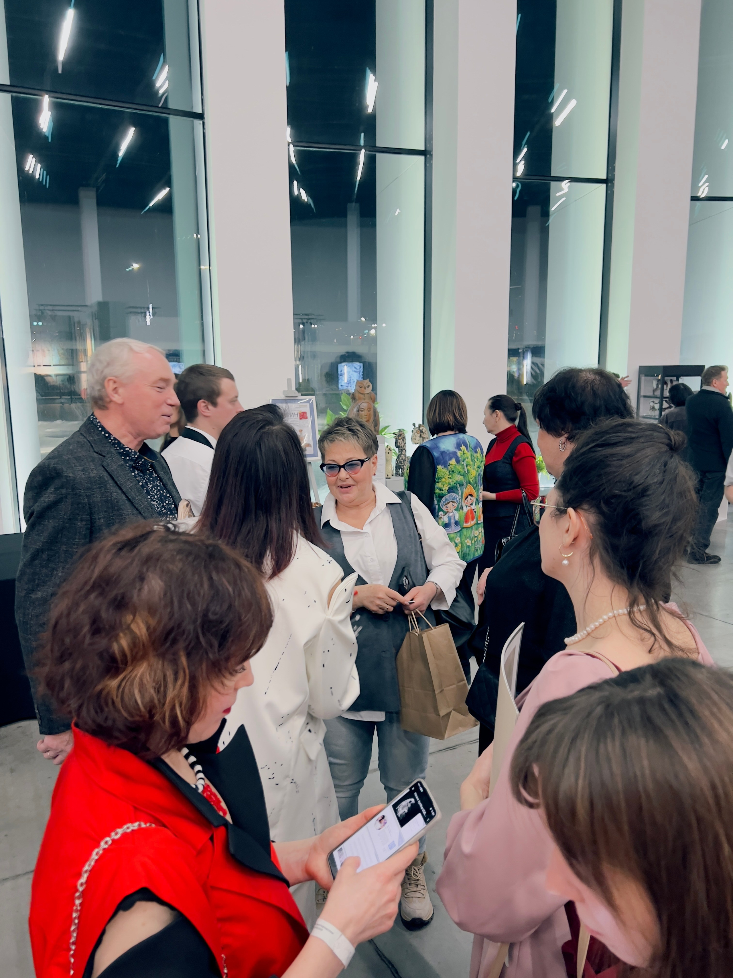 ВЫСТАВКИ. ОЛЬГА НЕФФ. Художник. Визуал, Музыка, Поэзия