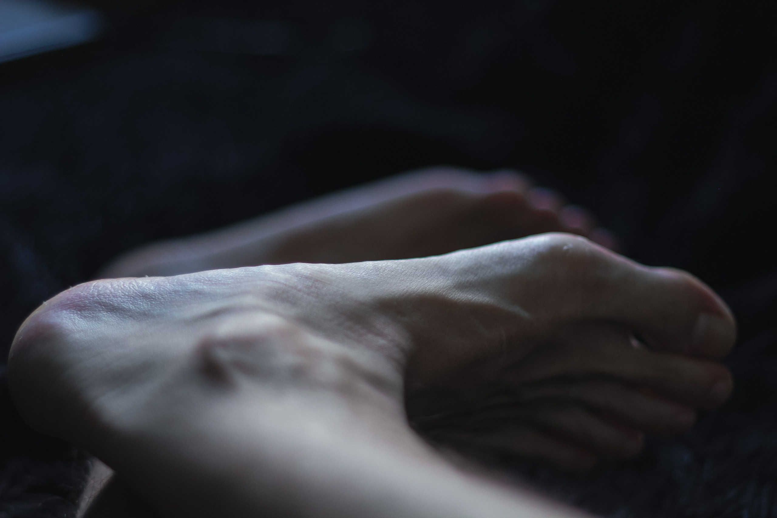 Ноги и руки. Фотограф Москва, портрет, стрит, репортаж. Художественная фотосессия