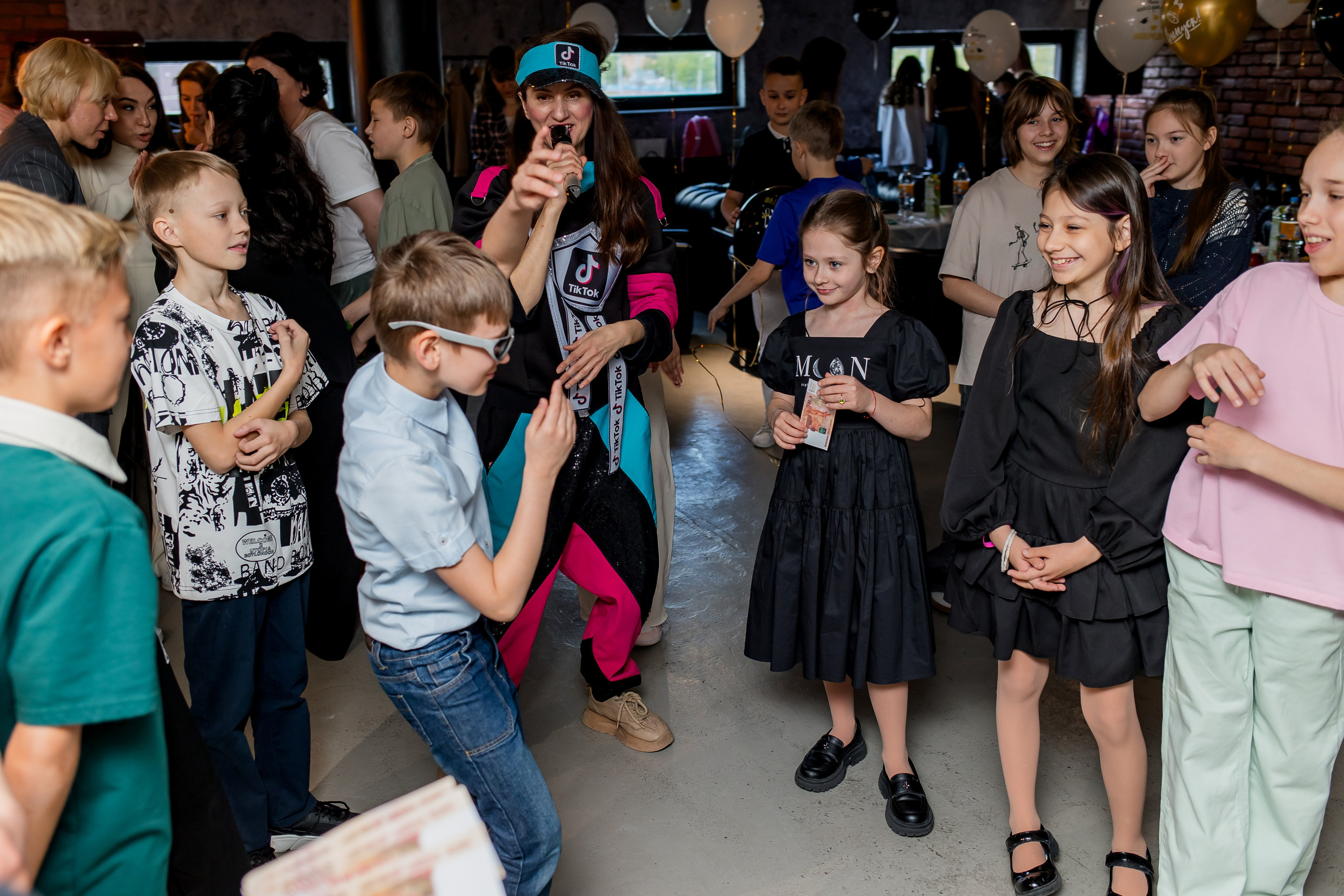 Выпускной 4 класс. Фотограф в Москве Авдеева Мария