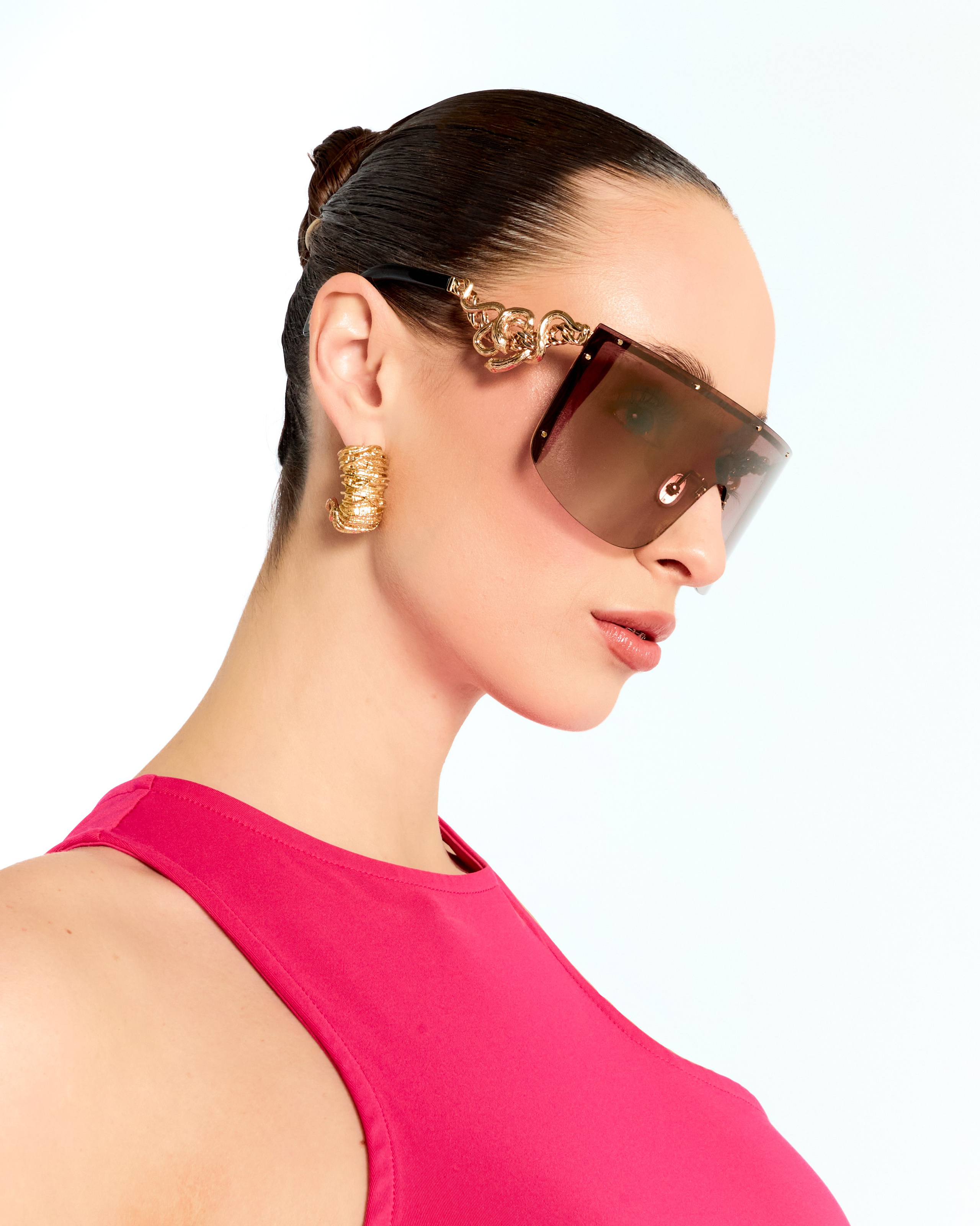 Woman portrait. Святослав Лебедев | Рекламный фотограф — Коммерческая съемка, Арт-дирекшн, AI-интеграция