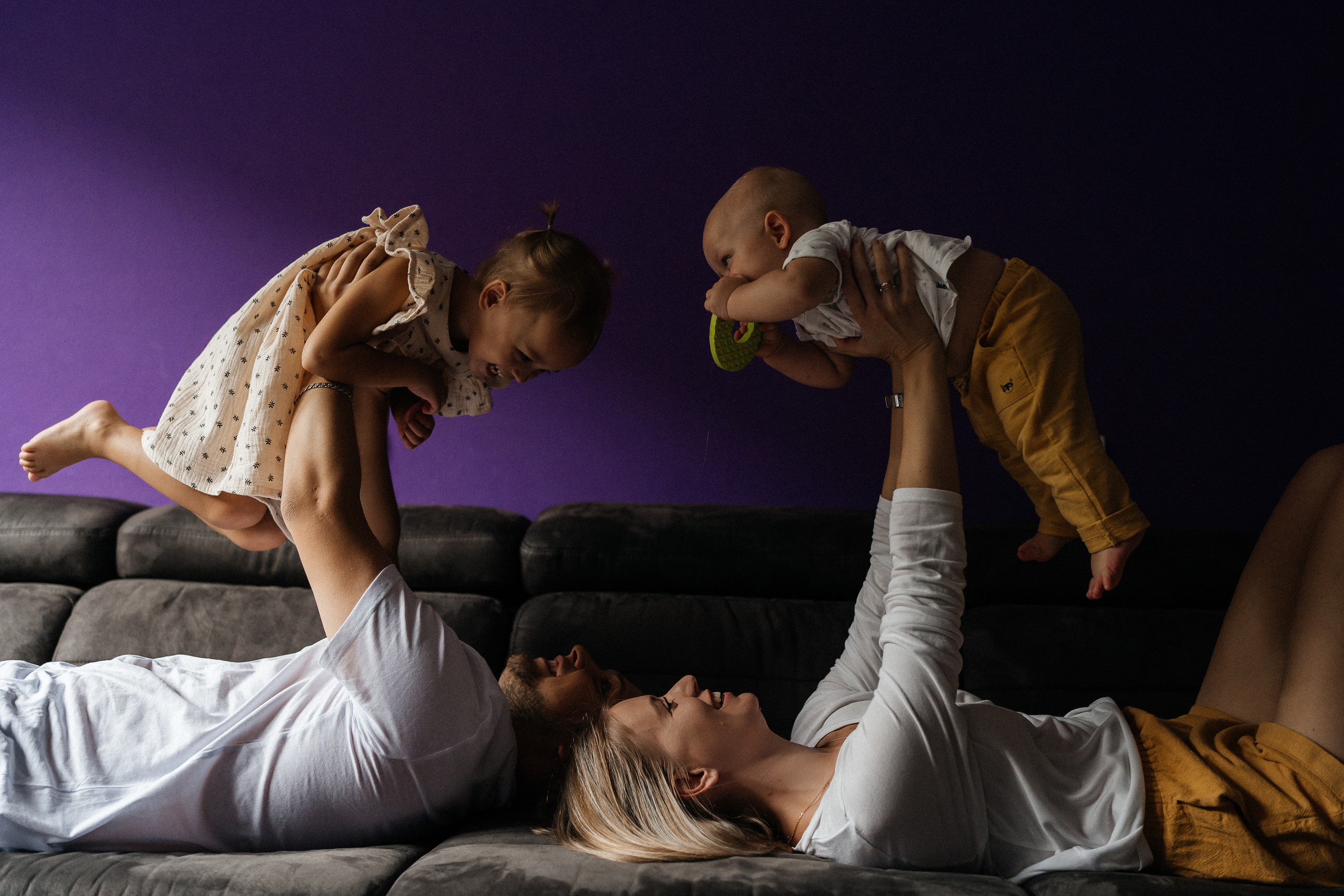 Любовь в фиолетовых тонах. Семейный фотограф в Санкт-Петербурге Виталия Белова