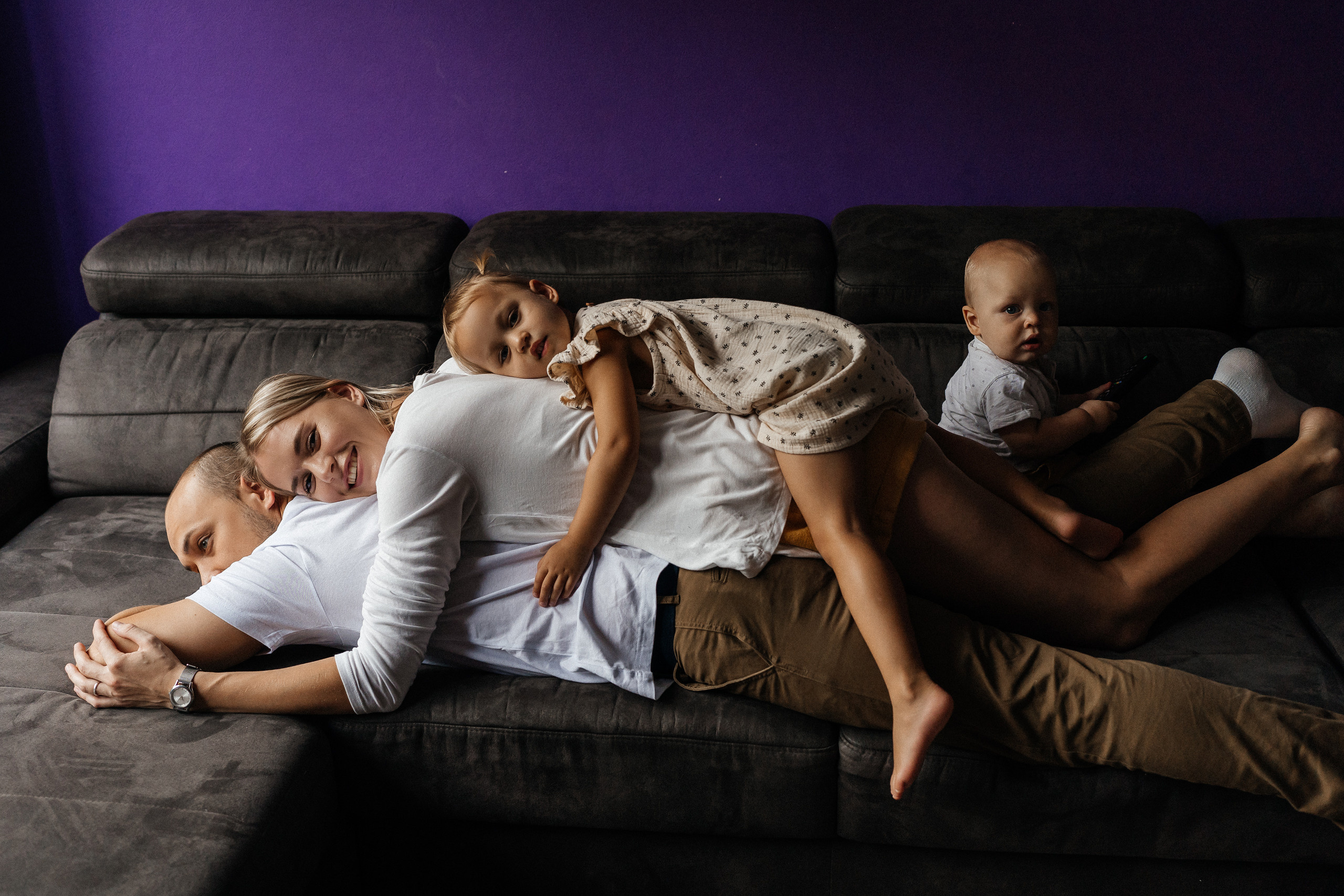 Любовь в фиолетовых тонах. Семейный фотограф в Санкт-Петербурге Виталия Белова