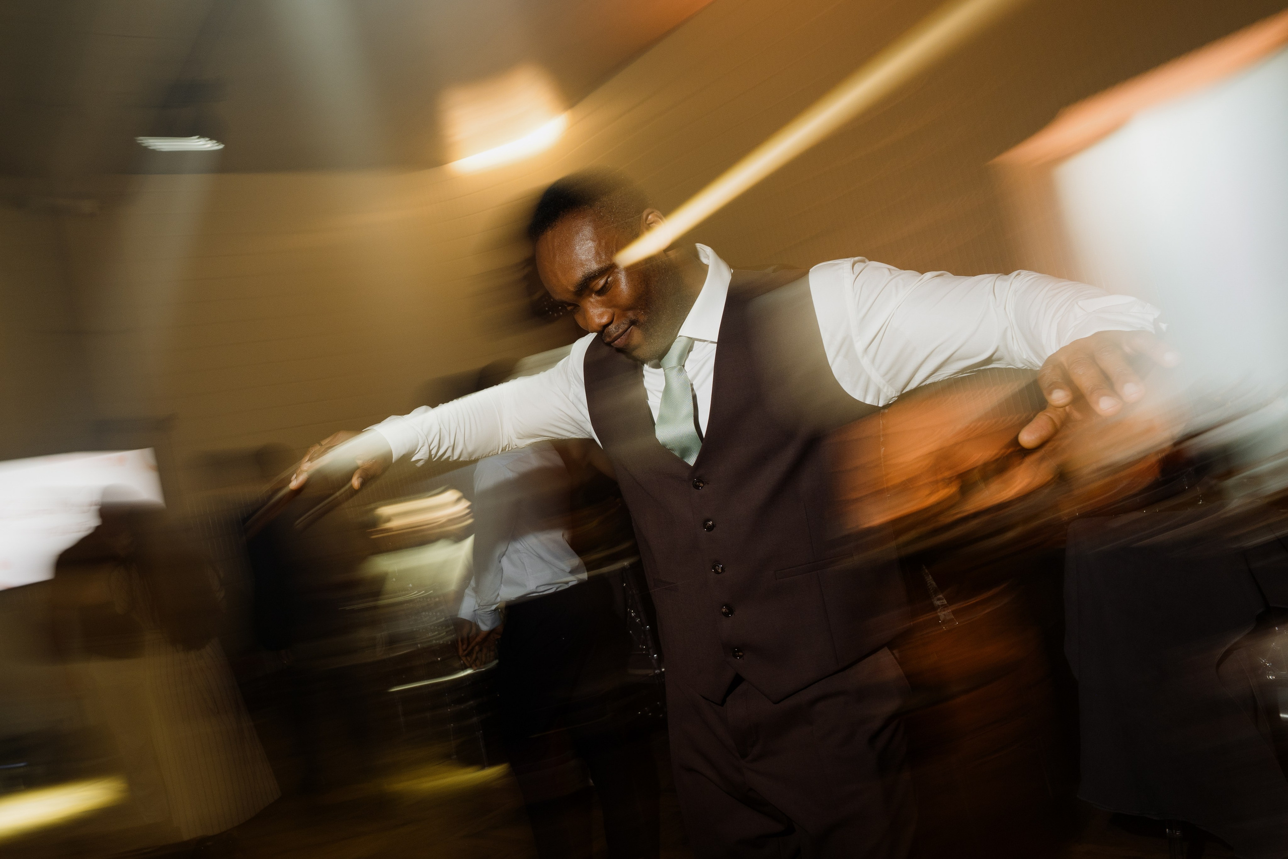 Orange story. Павел Мерк. Стильная свадебная фотография