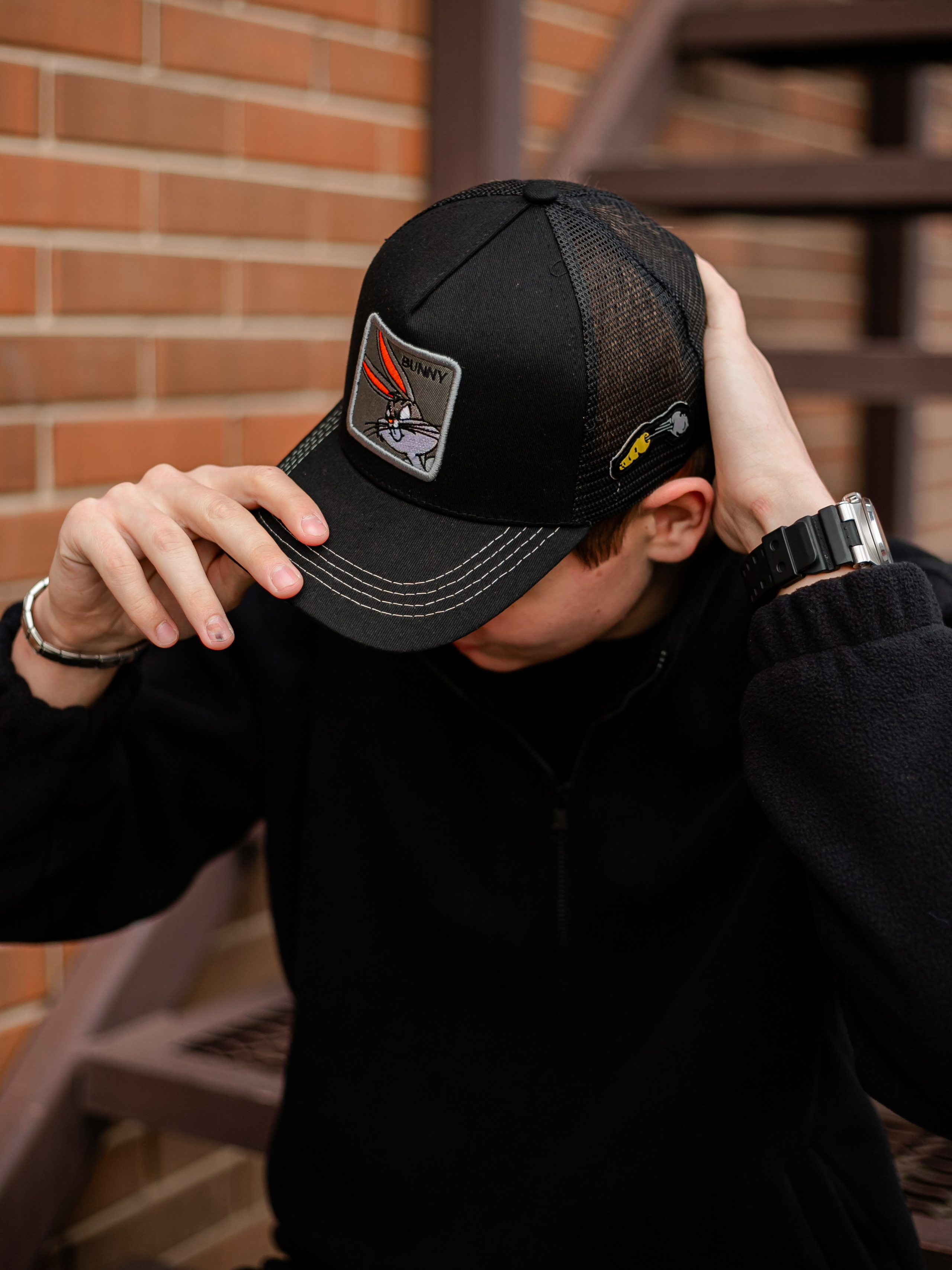 Бейсболки на моделях. Фотограф Неверова Катерина